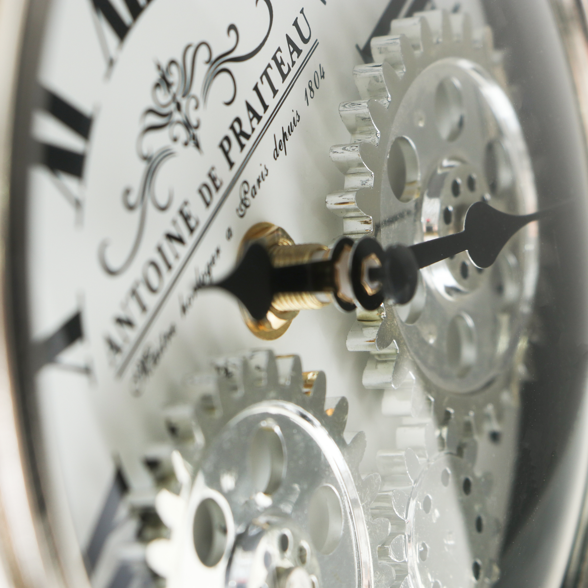 фото Часы настольные istime gear серебряные 18,5х5,6х25 см