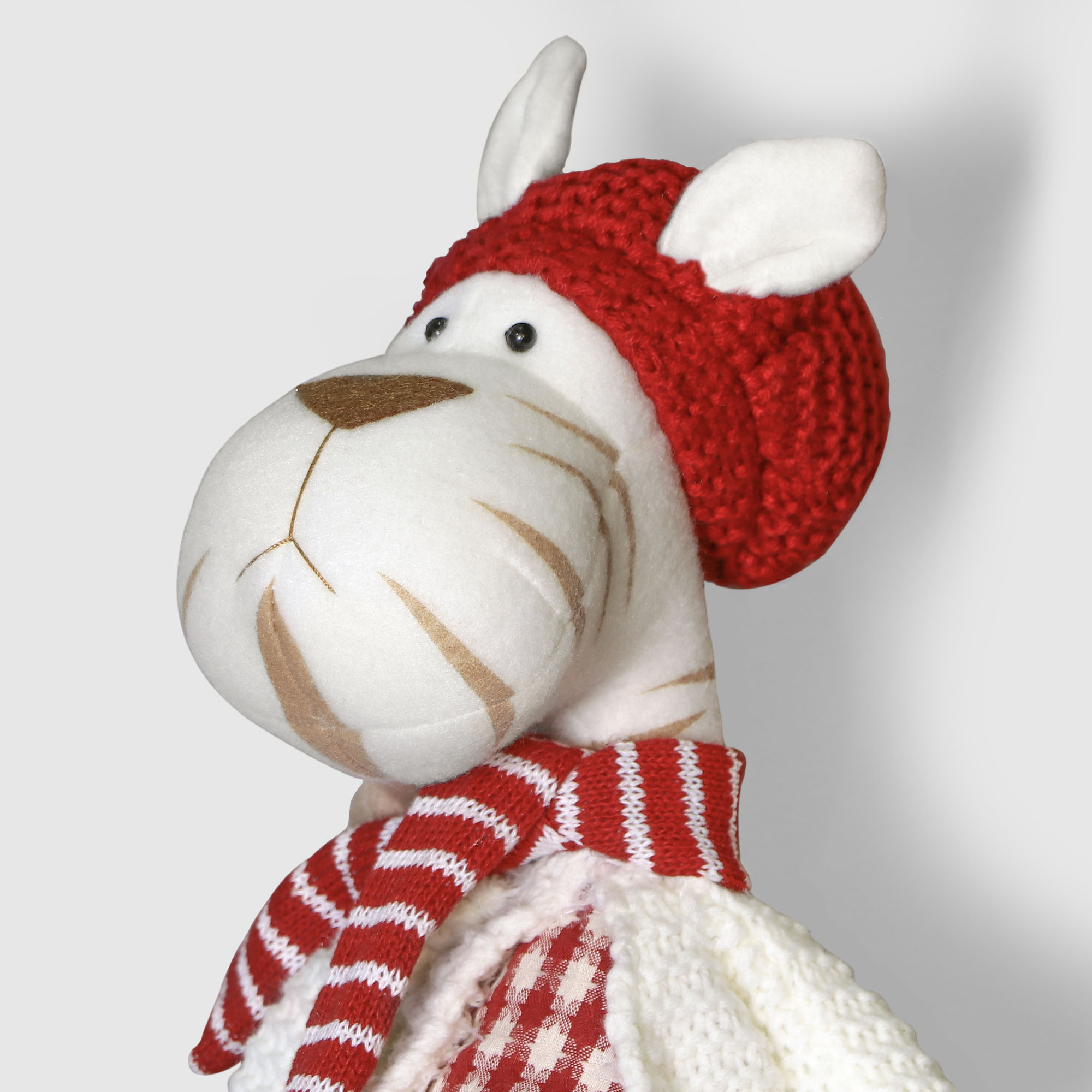 фото Новогодний декор sote toys тигр в красном платье 40 см