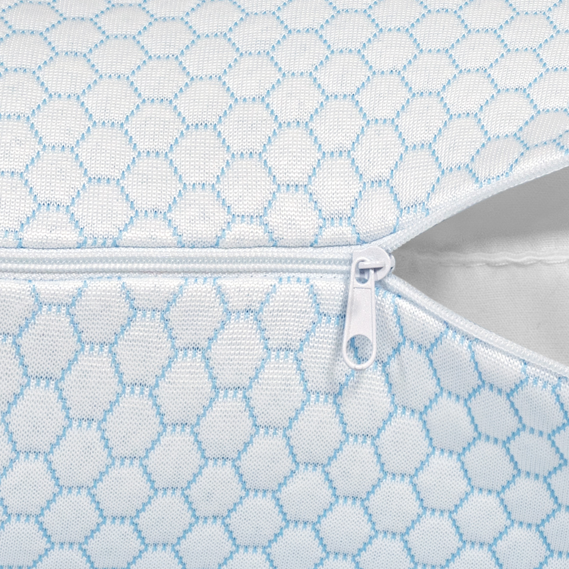 фото Защитный чехол для подушки medsleep fresh sleep белый с голубым 70х70 см