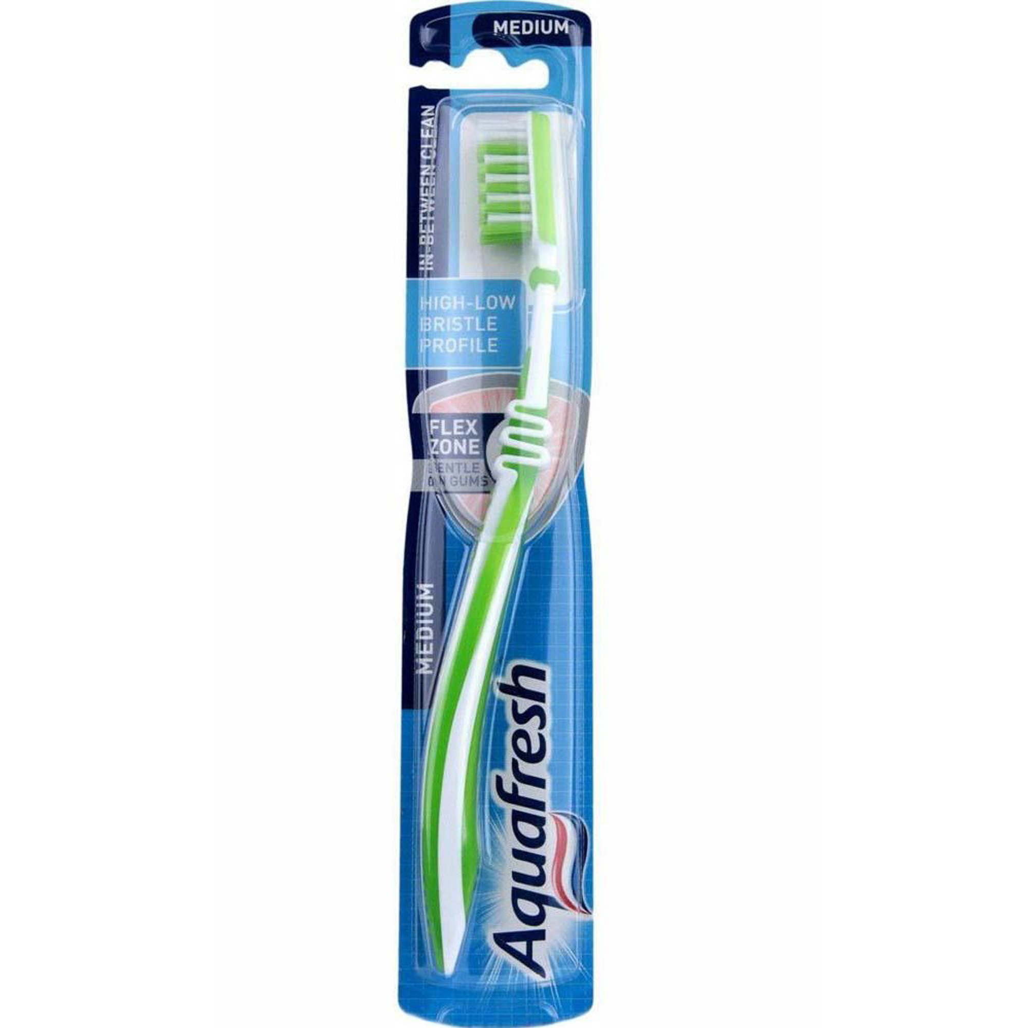 Зубная щетка Aquafresh In Between Clean colgate зубная щетка cushion clean мягкая