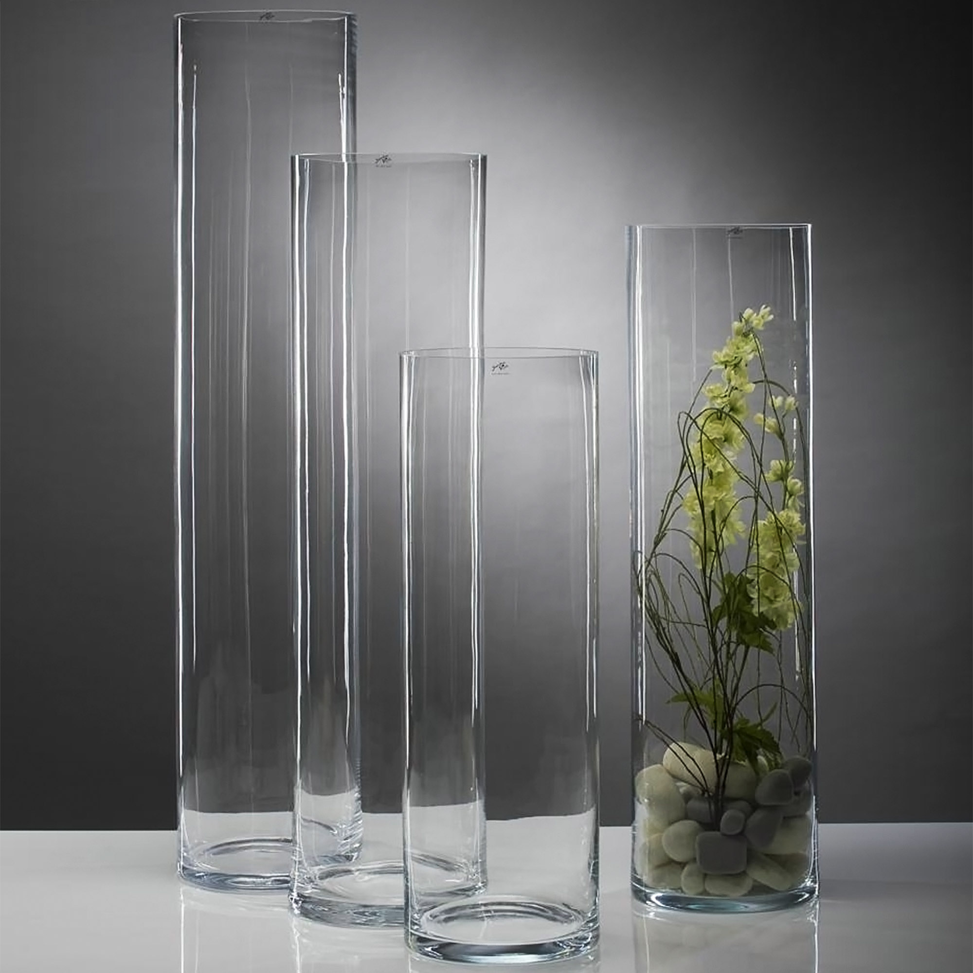 прозрачная ваза в интерьере