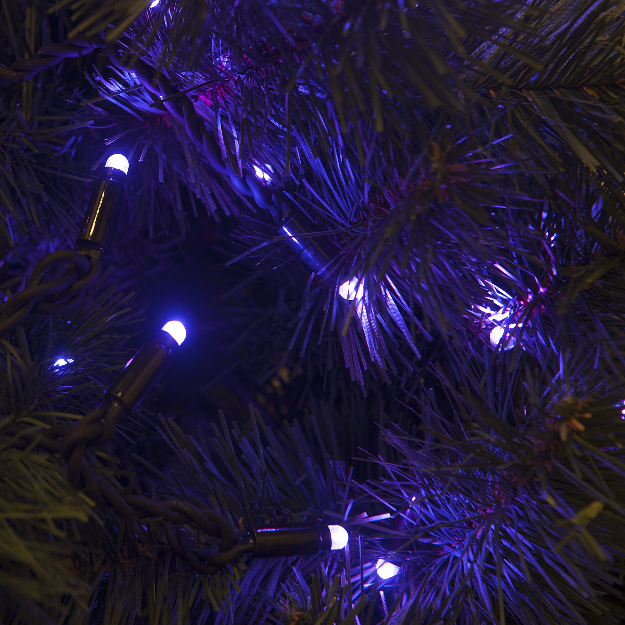 Электрогирлянда-сосульки уличная 2 м фиолетовая Star Trading Fashion Purple (465-31-TD-V), цвет фиолетовый - фото 1