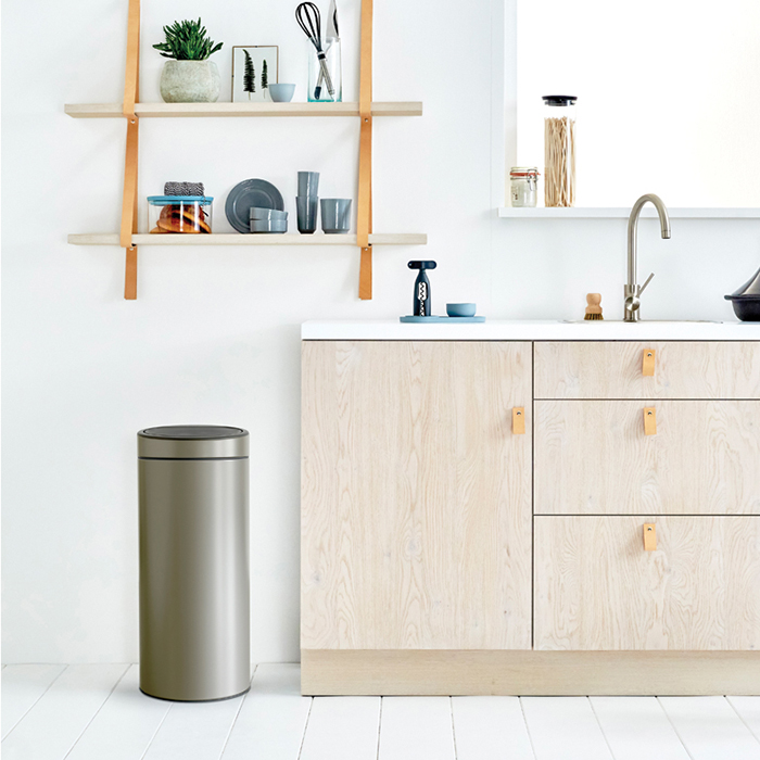 фото Бак мусорный 30л платиновый brabantia touch bin 115363