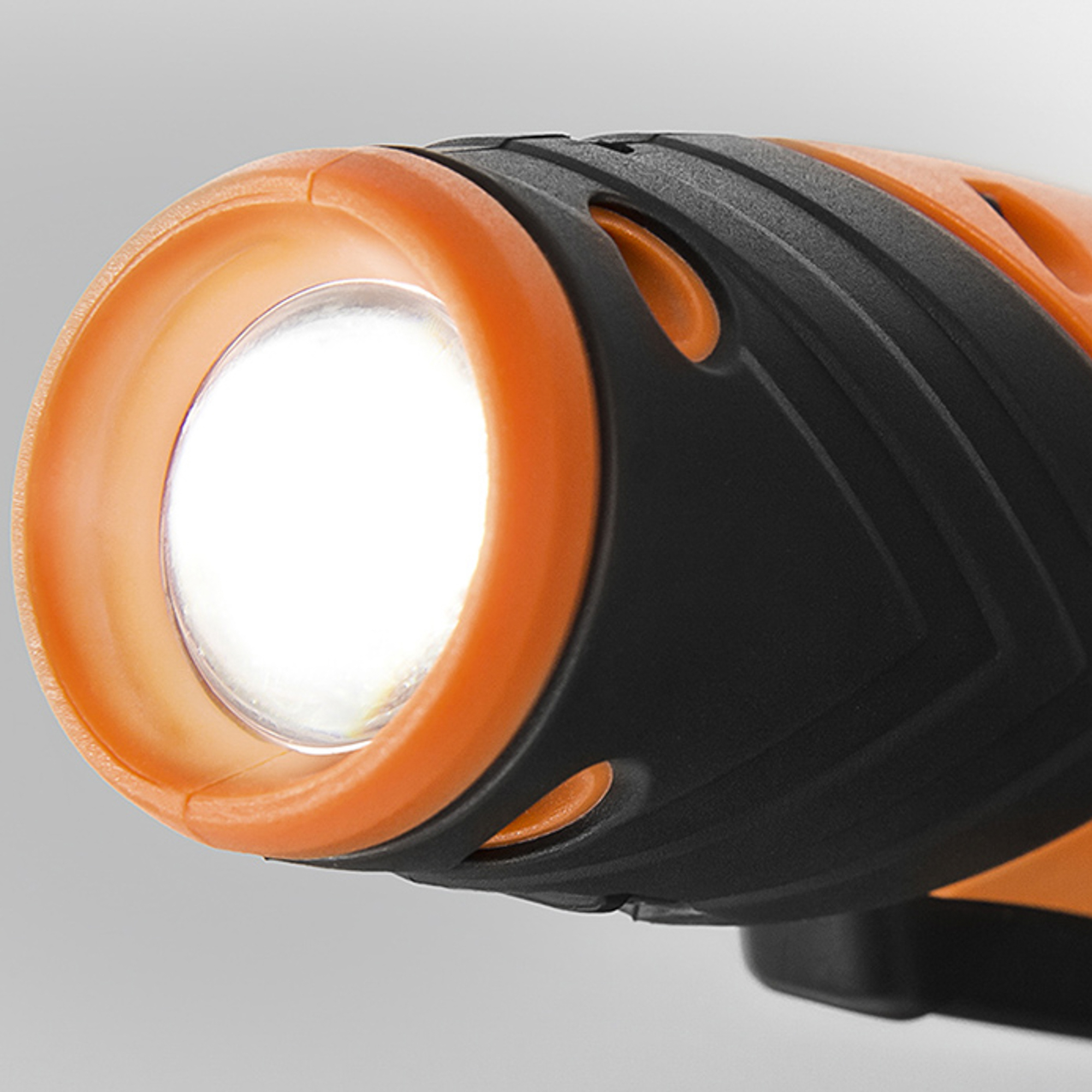 Отвертка аккумуляторная Daewoo DAА 3600Li Plus