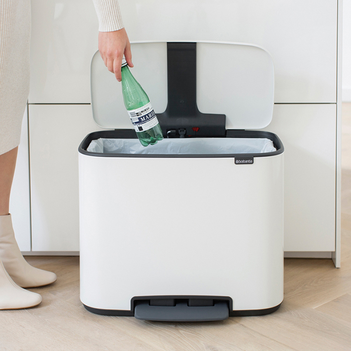 Бак мусорный с педалью Brabantia Bo Pedal Bin 36 л, белый Вид№5