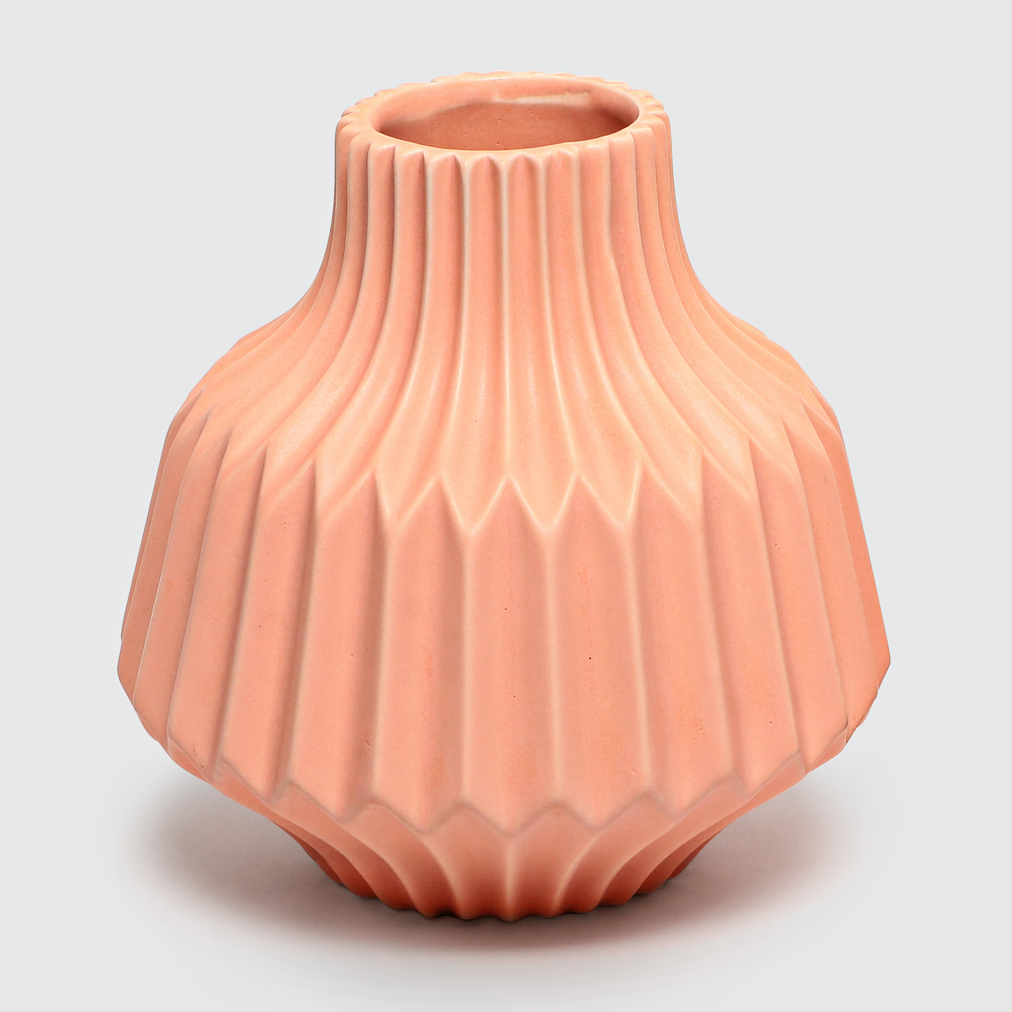 Ваза S&A Ceramic граненая розовая 15х15х15 см ваза glasar с птичкой 26х21х38 см розовая