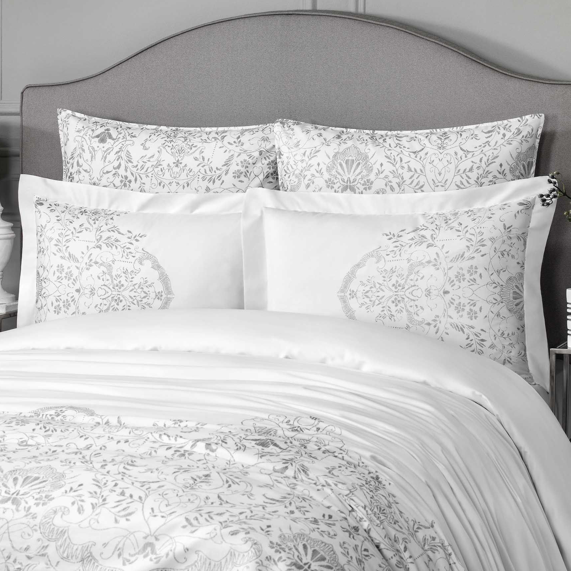 Комплект постельного белья Togas Амарис белый Полуторный, размер Полуторный - фото 7