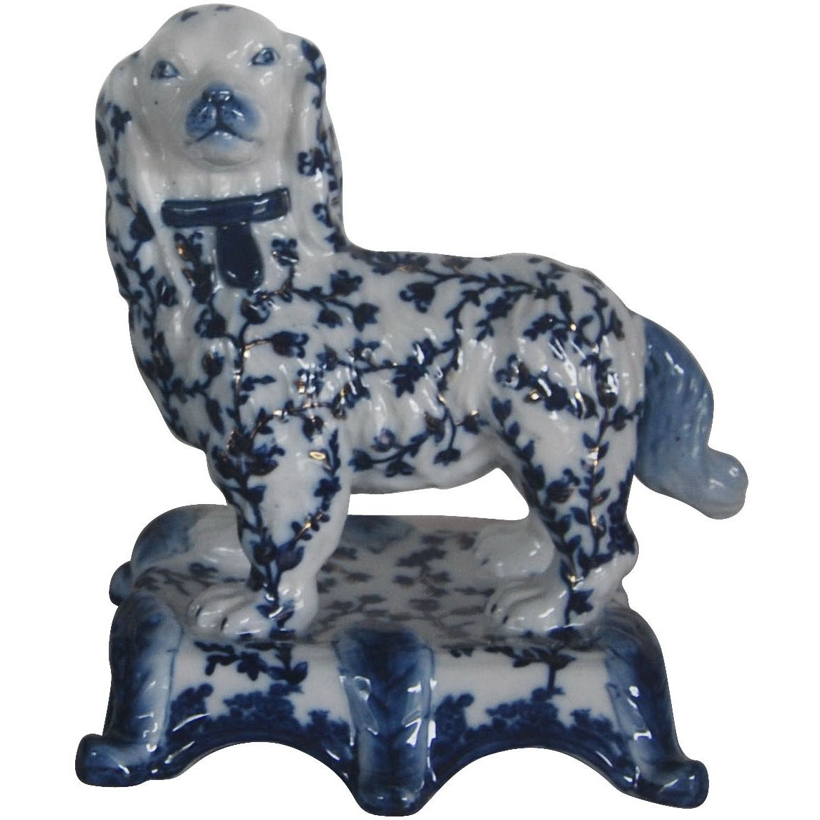 Фигурка Glasar собака бело-синяя 19х18х23 см