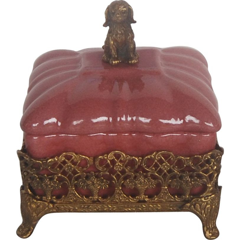 Шкатулка Glasar красная на бронзовой плетенной подставке с ножками и собачкой 12х11х12 см шкатулка glasar синяя с бронзовой птичкой 15х15х16 см
