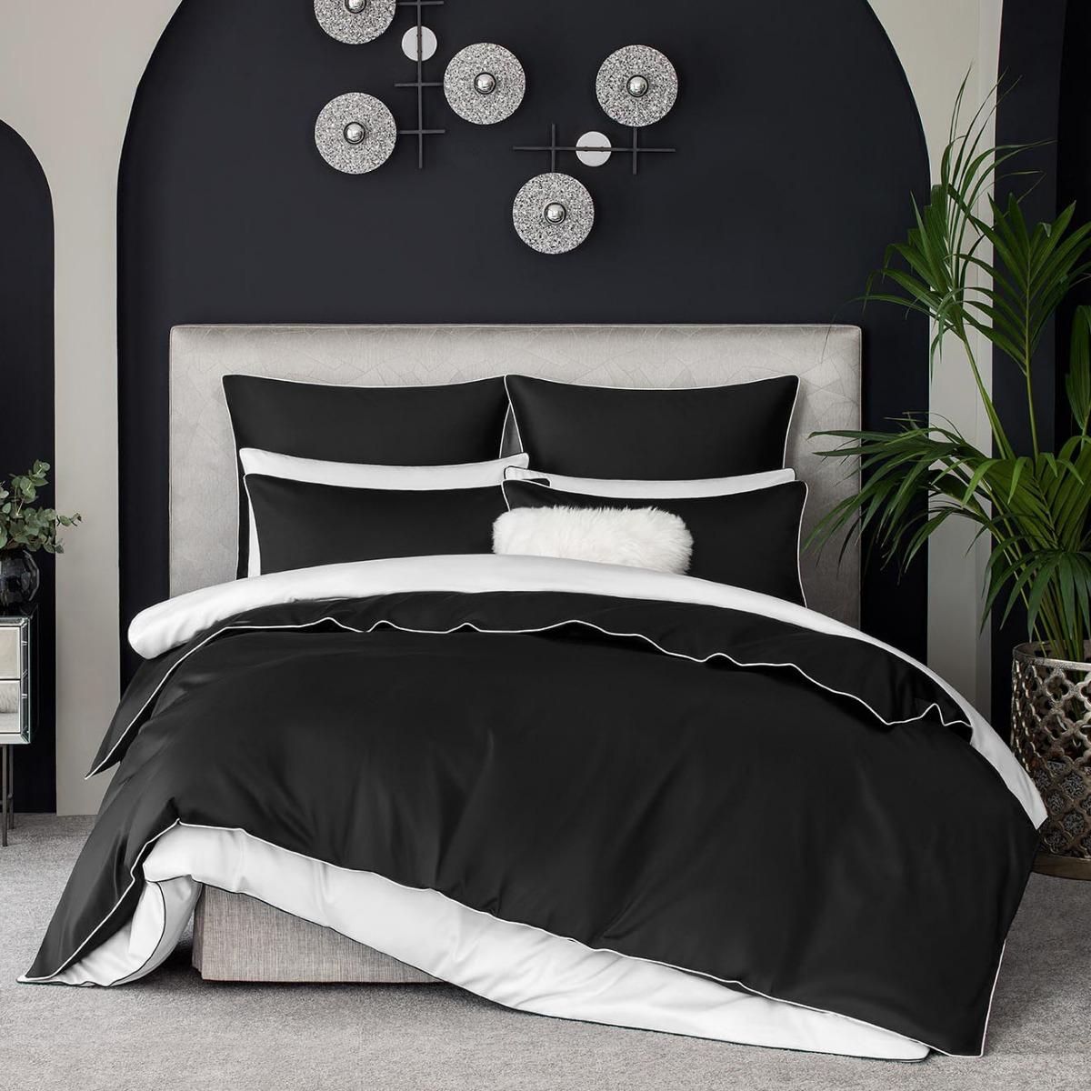 Комплект постельного белья Togas Клэрити чёрный с белым Евро, цвет белый, размер Евро - фото 1