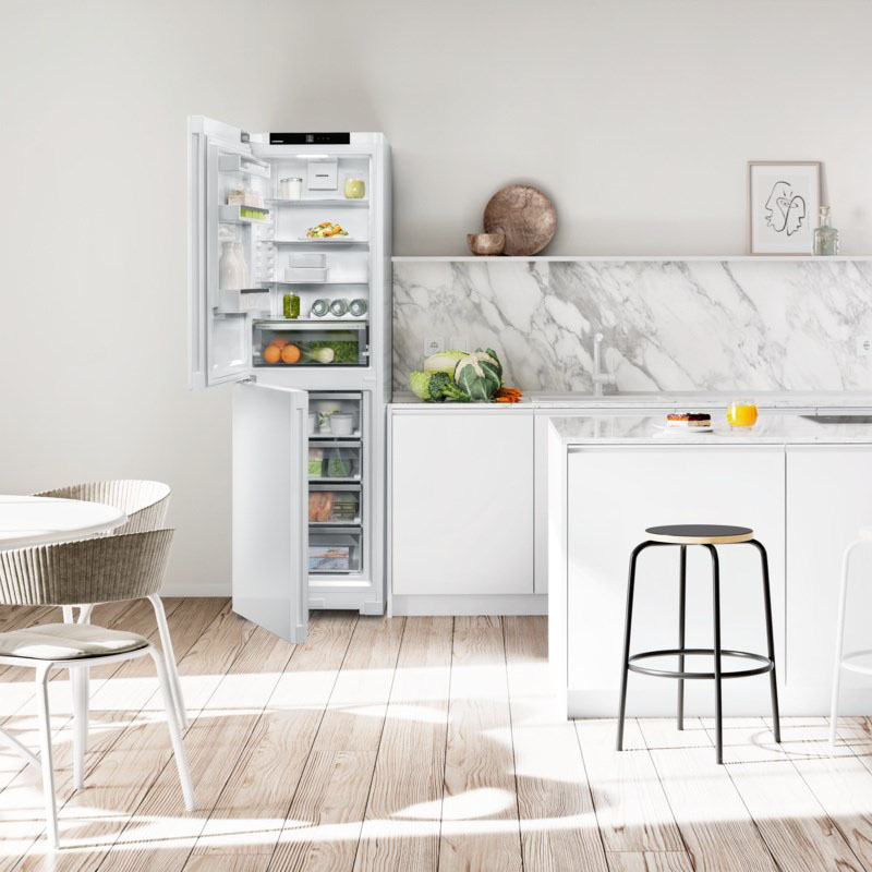 Холодильник Liebherr CNf 5704