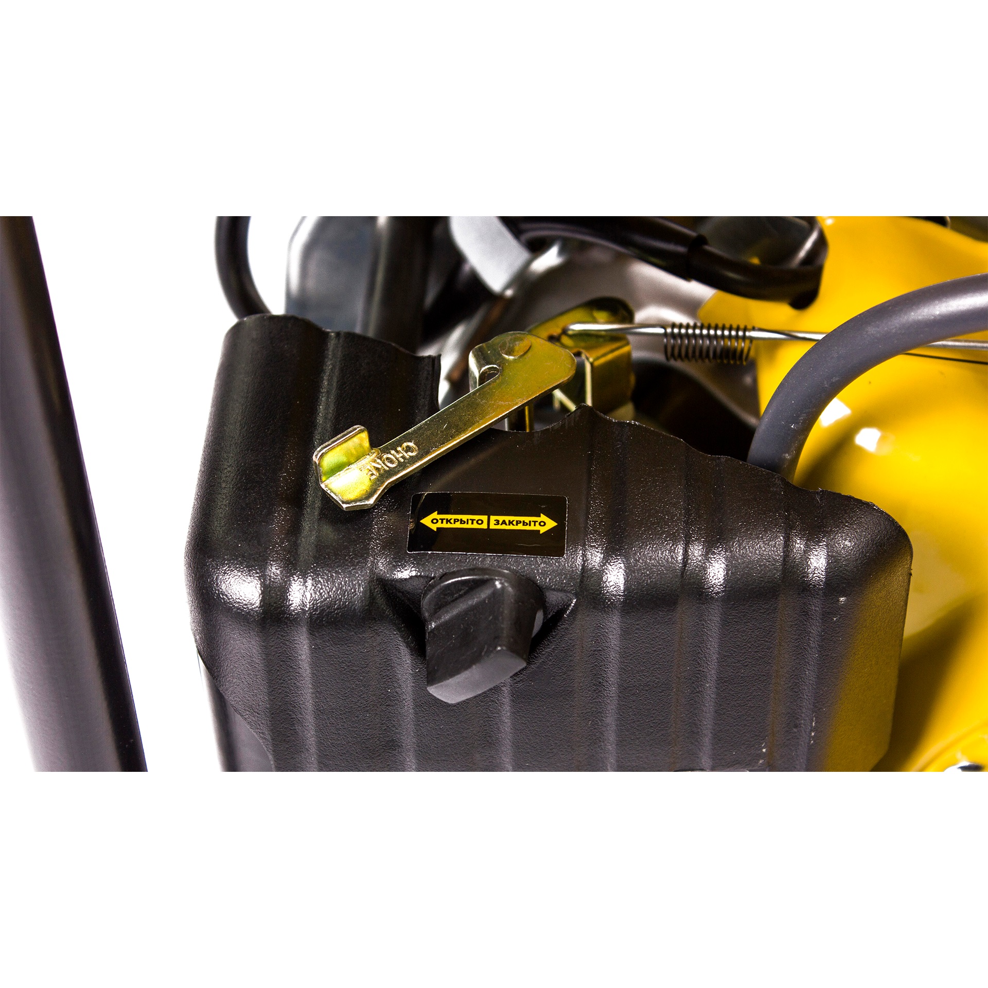 Генератор бензиновый CHAMPION GG1000, цвет желтый - фото 4