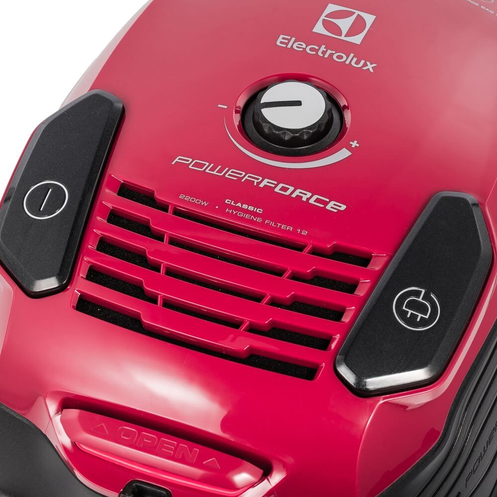 Пылесос Electrolux EPF61RR красный