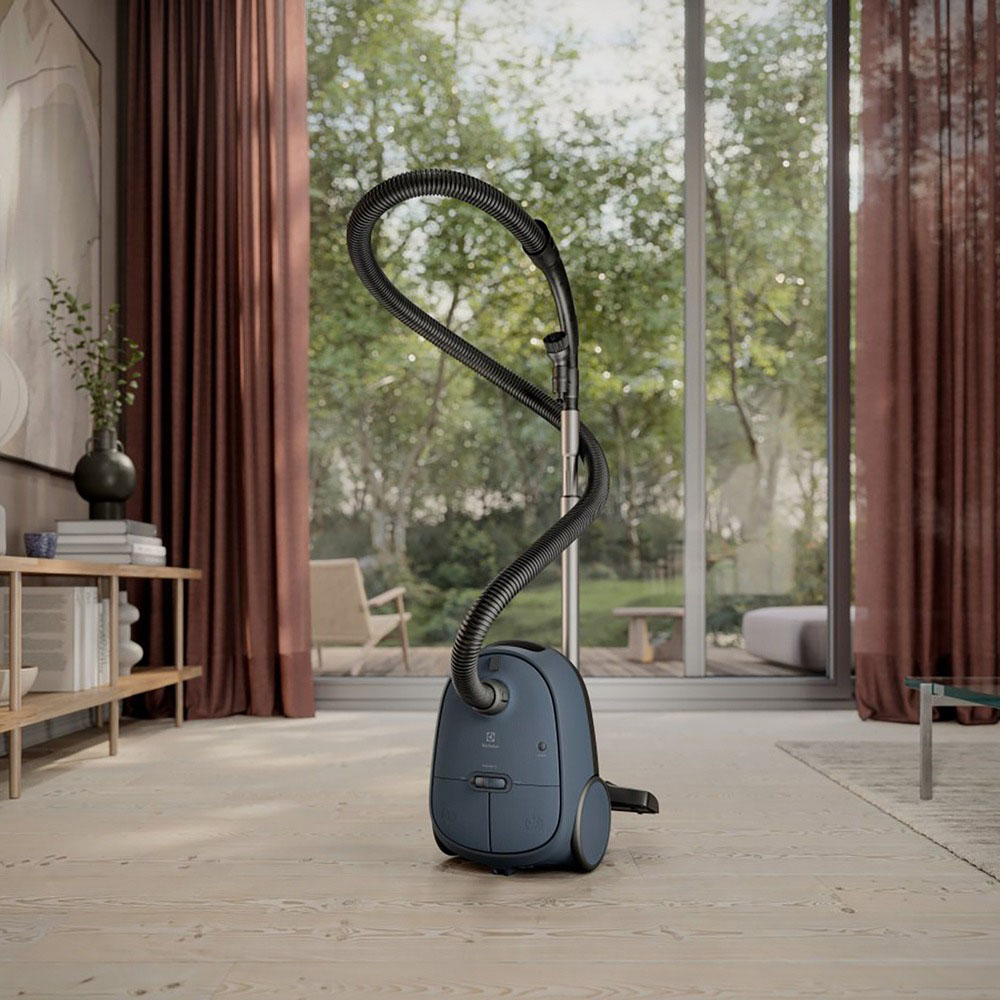 Пылесос Electrolux EB61C2DBP