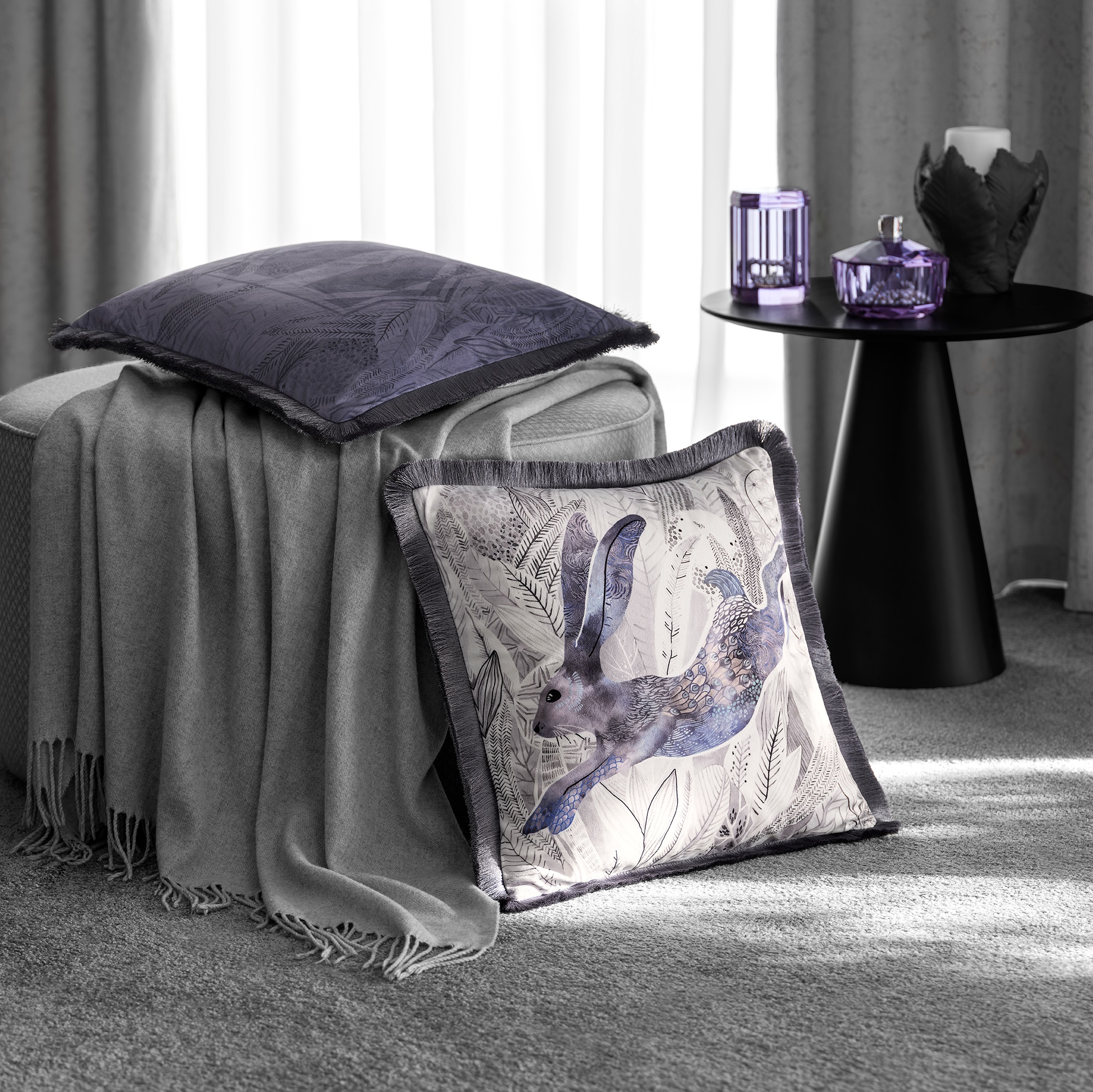 Подушка декоративная Togas Истриа синяя 45x45 см наволочка декоративная joyarty задумчивый париж на молнии 45x45 см