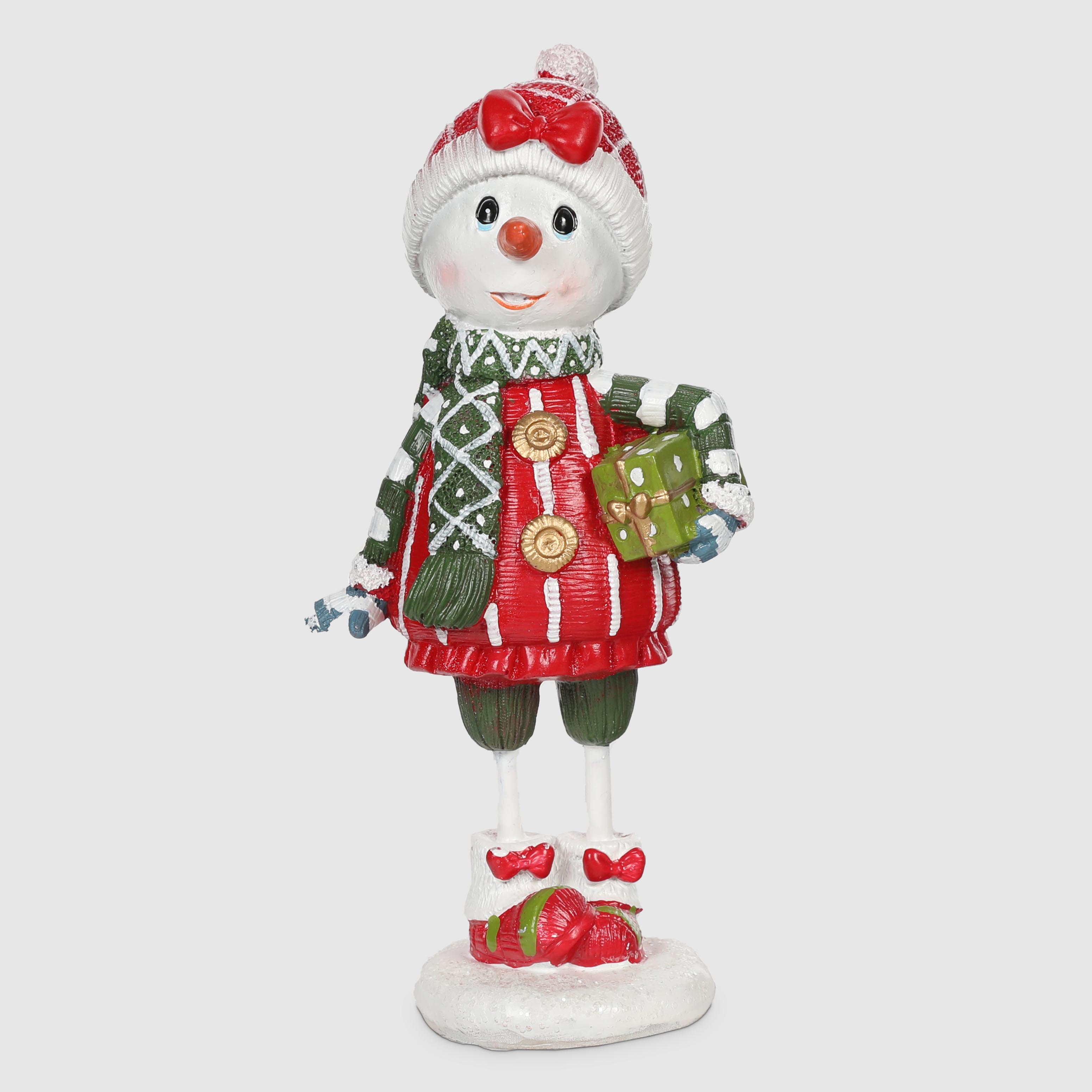 Фигура декоративная Delux Quanzhou Снеговик с подарком 9х6,5х19 см фигура декоративная james arts олень красный 51х38х89 см