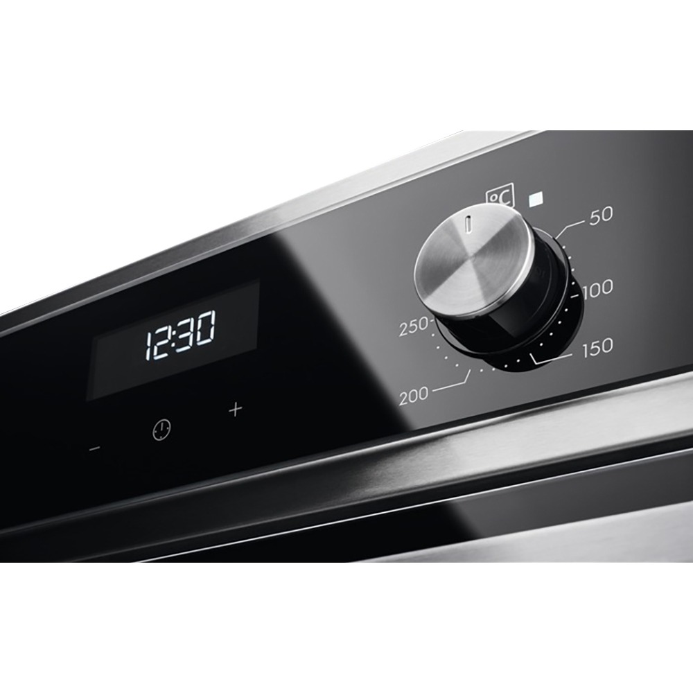 Духовой шкаф Electrolux EOF5C50BX