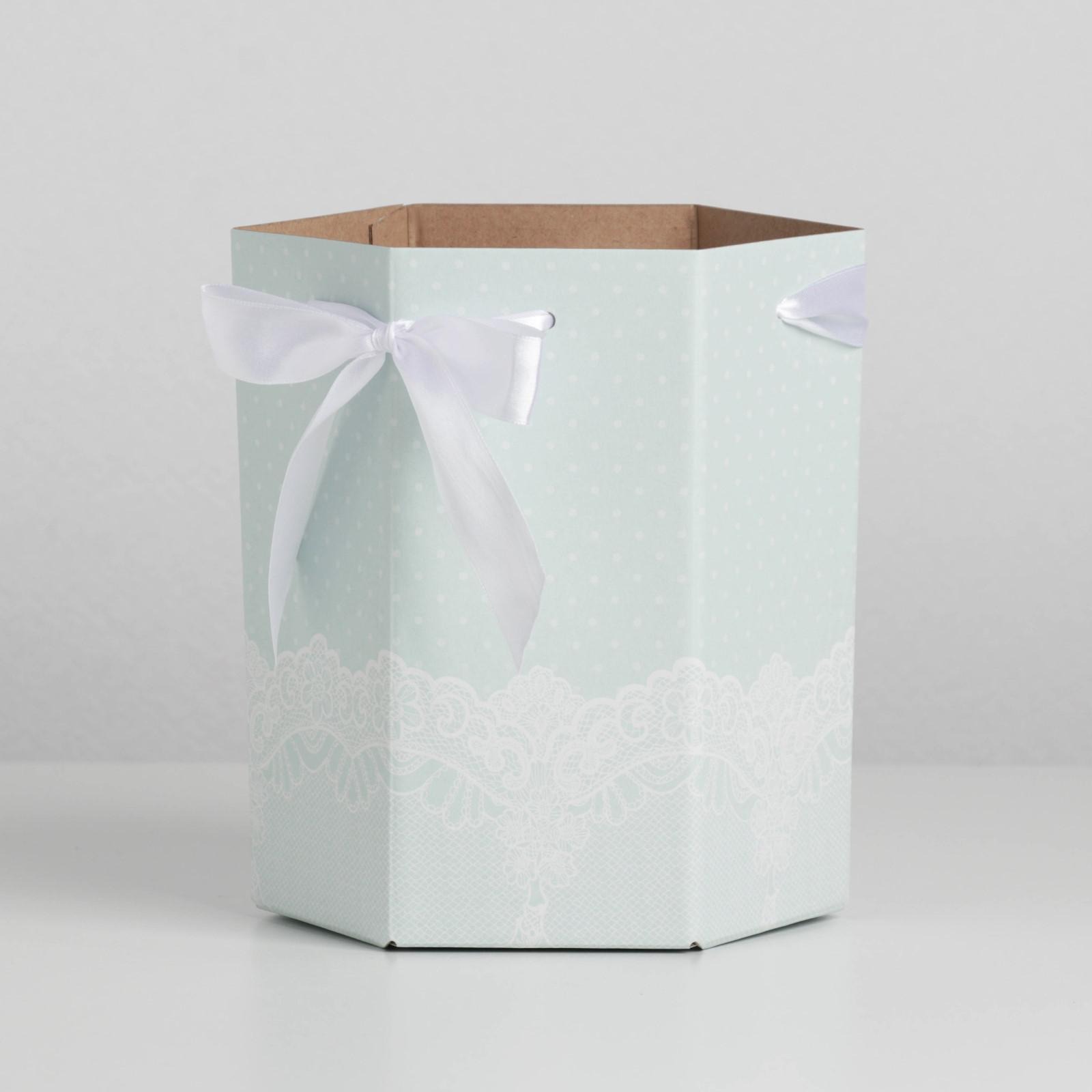 Коробка складная шестигранник Дарите Счастье Мятное кружево 17x14,8x19,5 см коробка переноска для цветов дарите счастье веточки 17x12x32 см