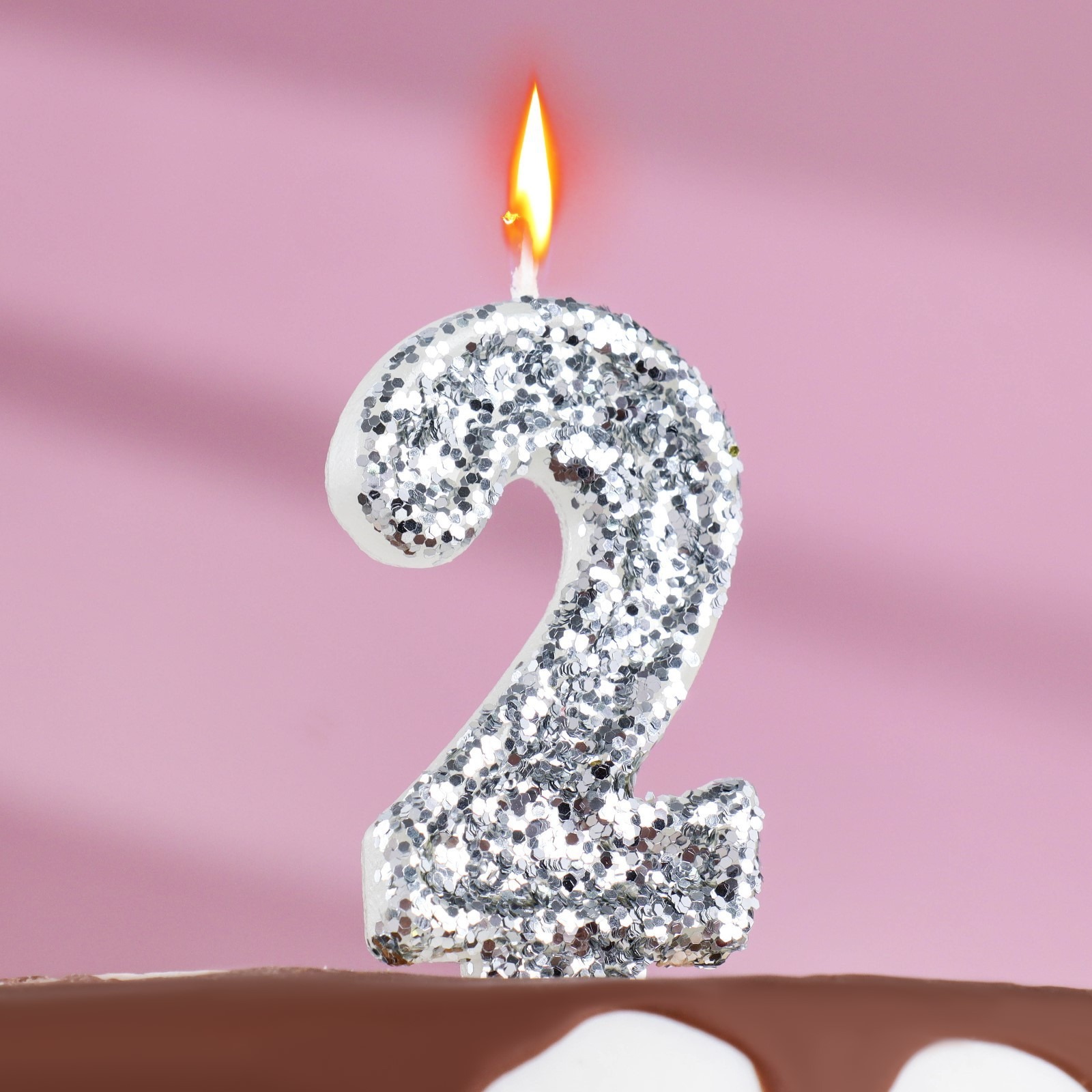 Свеча в торт Страна Карнавалия Блестки серебристая цифра 2 свеча для торта цифра