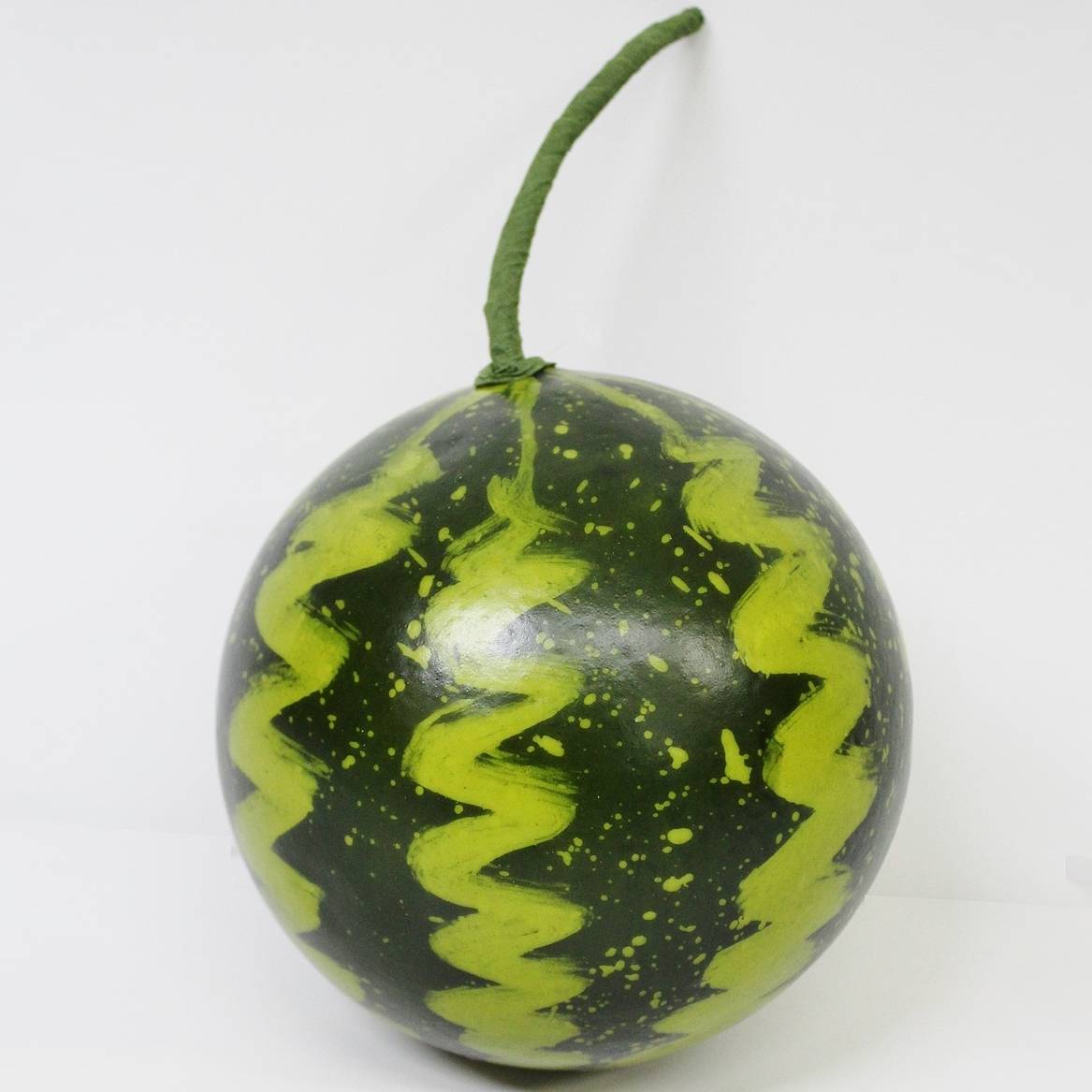 Арбуз искусственный Конэко-О 15,5 см, цвет зеленый