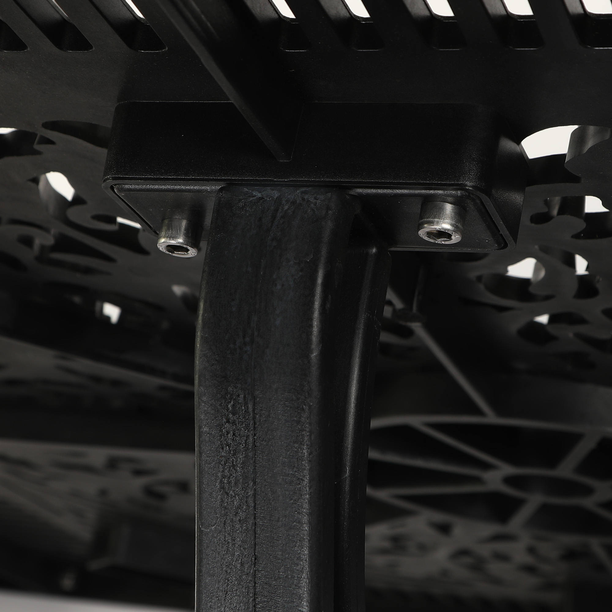 фото Стол овальный ivf на 6 персон черный