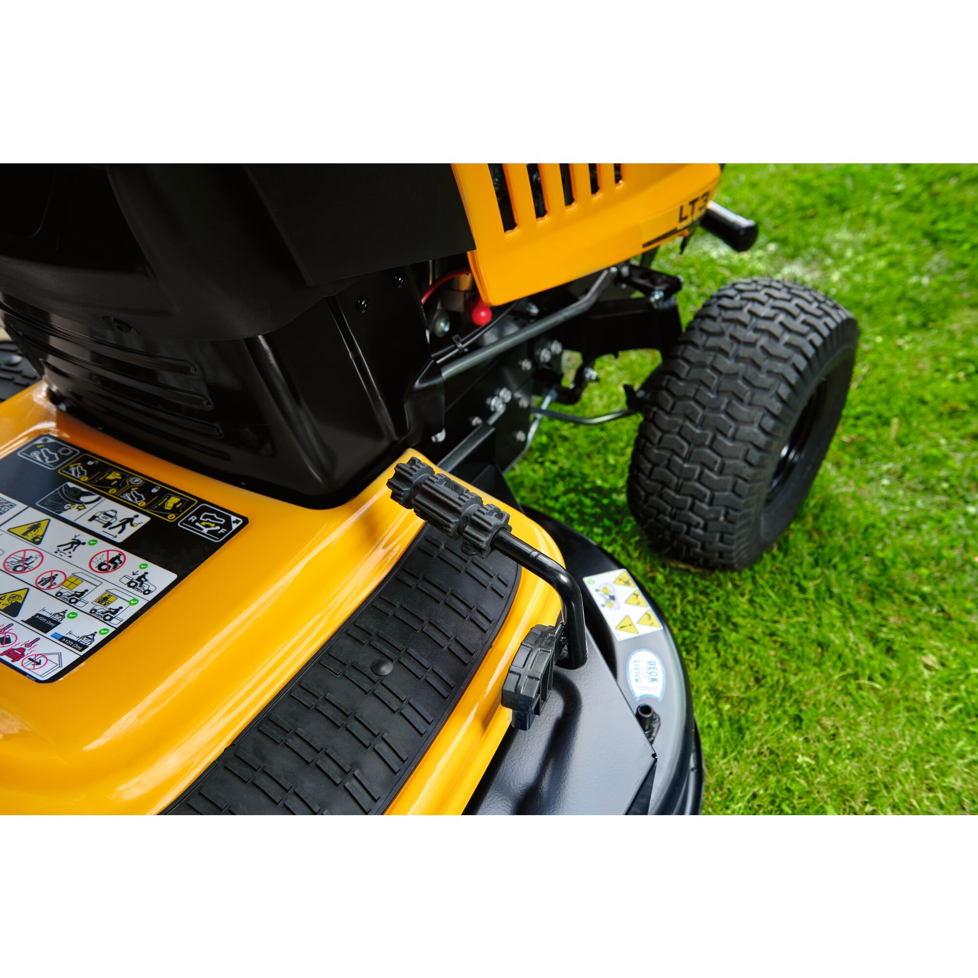 фото Трактор садовый cub cadet lt3 pr105