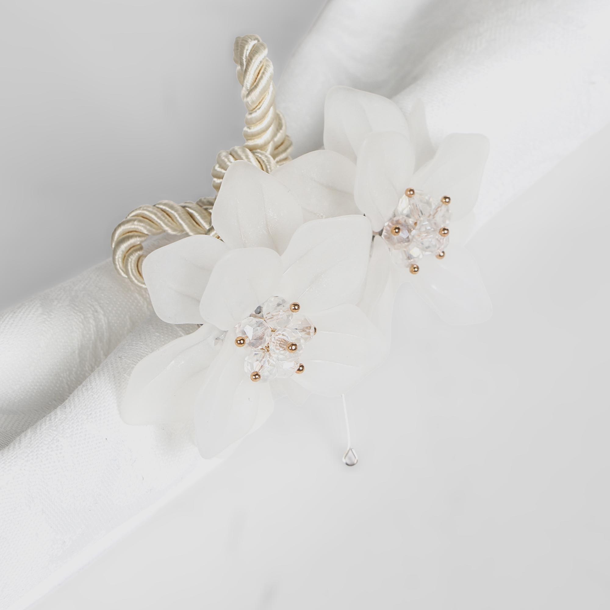 фото Кольцо для салфеток dekor pap из акрила белое с цветками