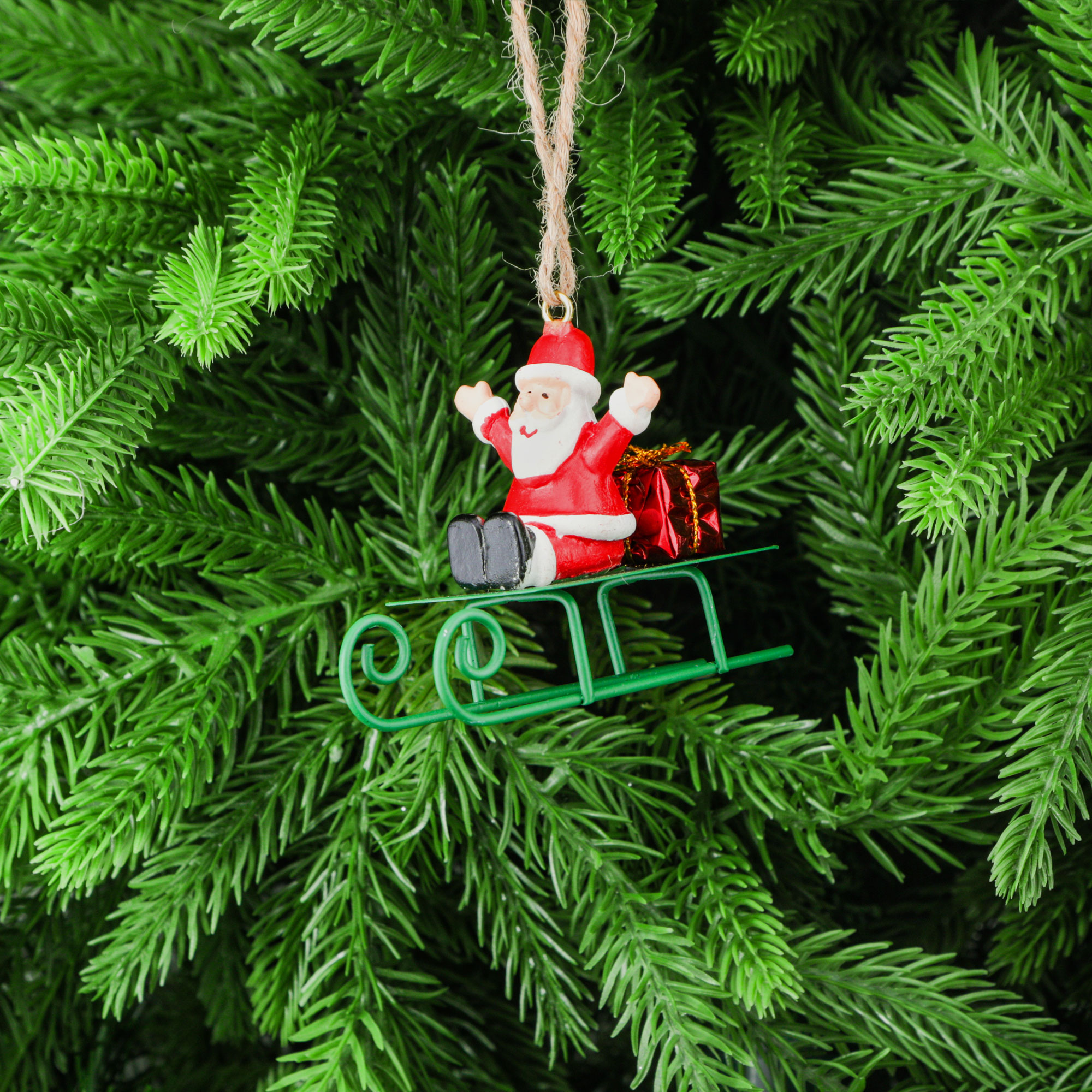 

Игрушка ёлочная Gerimport Ny подвеска сани с фигурами 8 см в ассортименте, Красный;мультиколор;в ассортименте