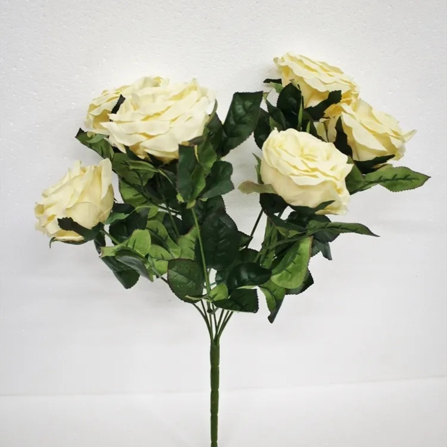 Букет роз искусственных Конэко-О персиковый 28B 43 см