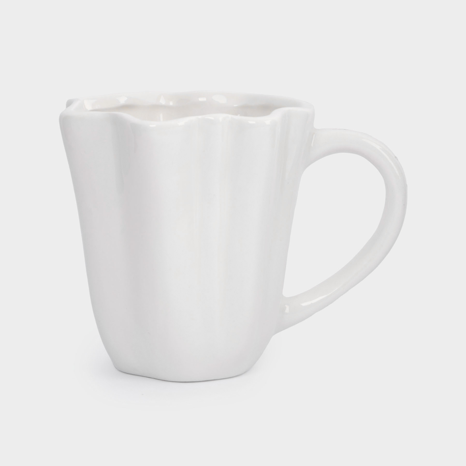 Кружка Anna Lafarg молочно-золотая, мятый эффект, 400 мл