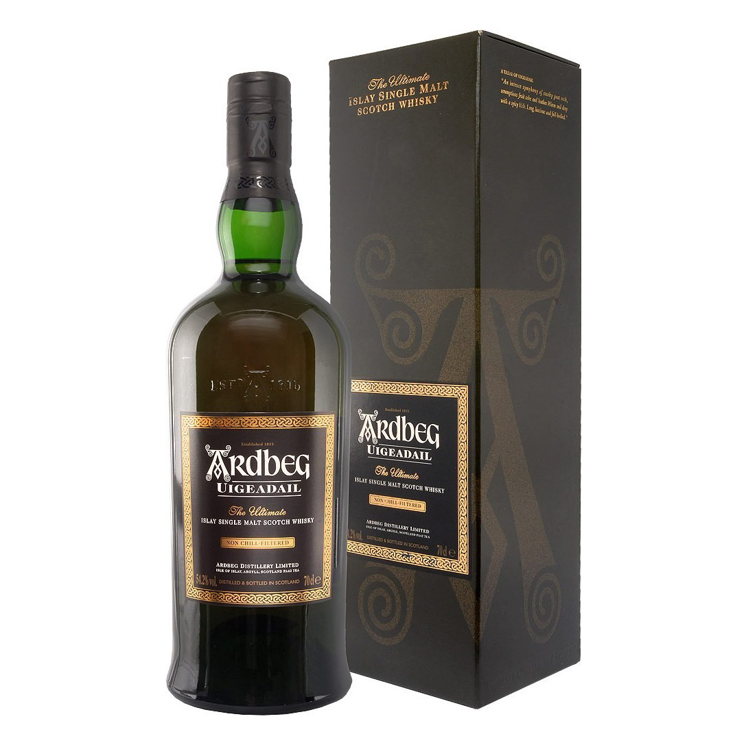 

Виски Ardbeg Uigeadail 10 лет 700 мл, Виски насыщенного темно-янтарного цвета.