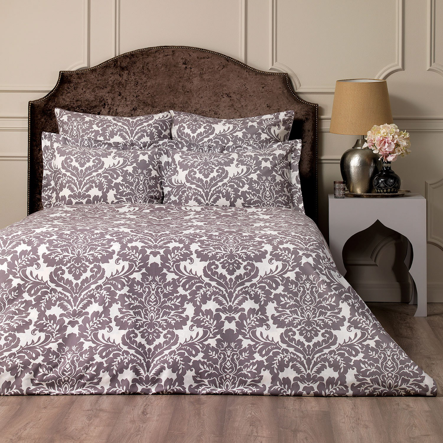 

Комплект постельного белья Togas Дамаск 145х200, 240х270, 50х70 (30.07.29.0053), Коричневый;белый