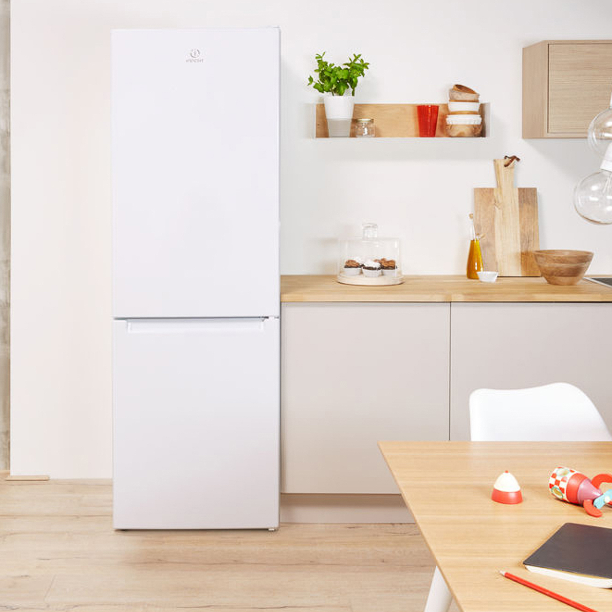 Холодильник Indesit DF 4180 W White, цвет белый F088602 - фото 4