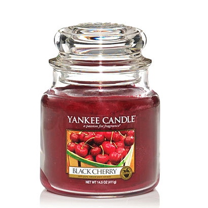 фото Аромасвеча в банке черная черешня 1129752e yankee candle