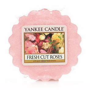 фото Аромасвеча тарталетка свежесрезанные розы 1038344e yankee candle