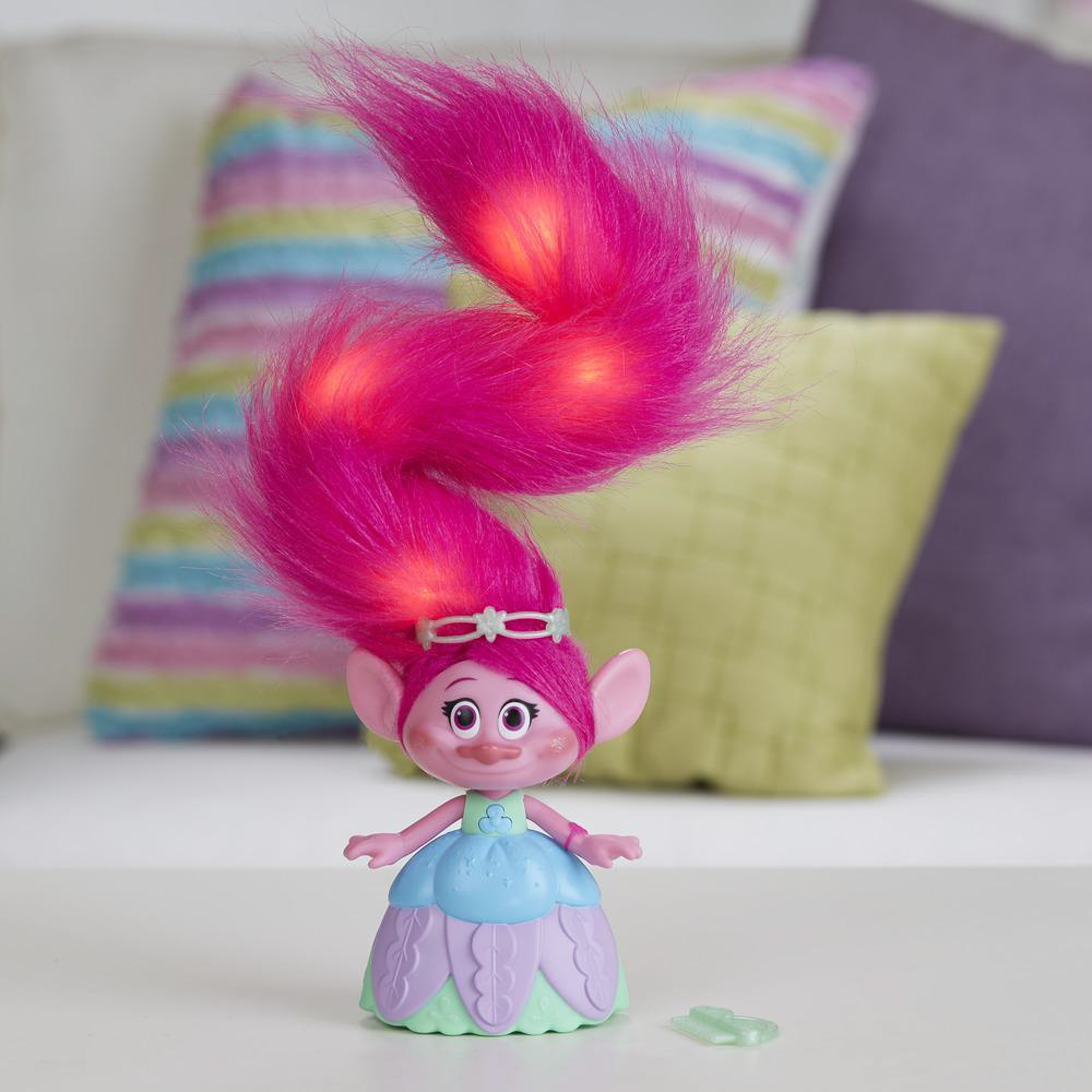 фото Игровой набор hasbro trolls поппи с супер длинными поднимающимися волосами