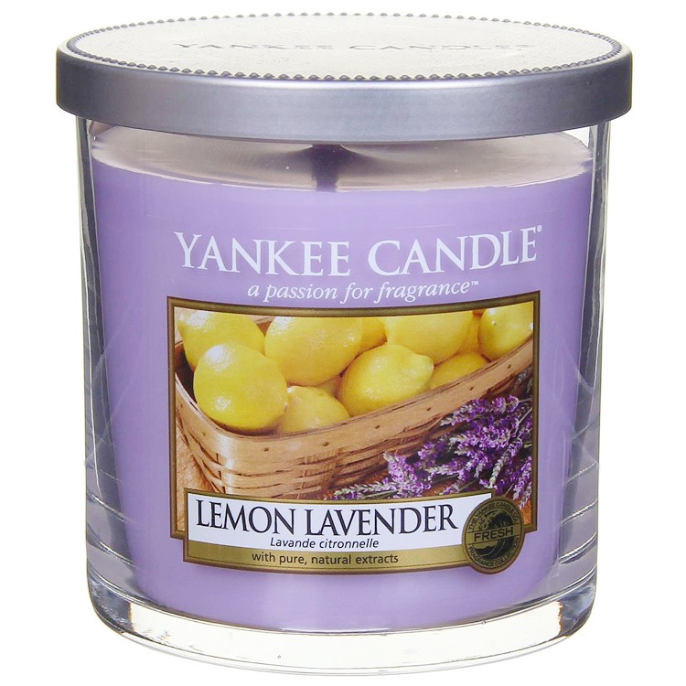 

Ароматическая свеча в стакане Yankee Candle Лимон и лаванда (1162786E), Сиреневый