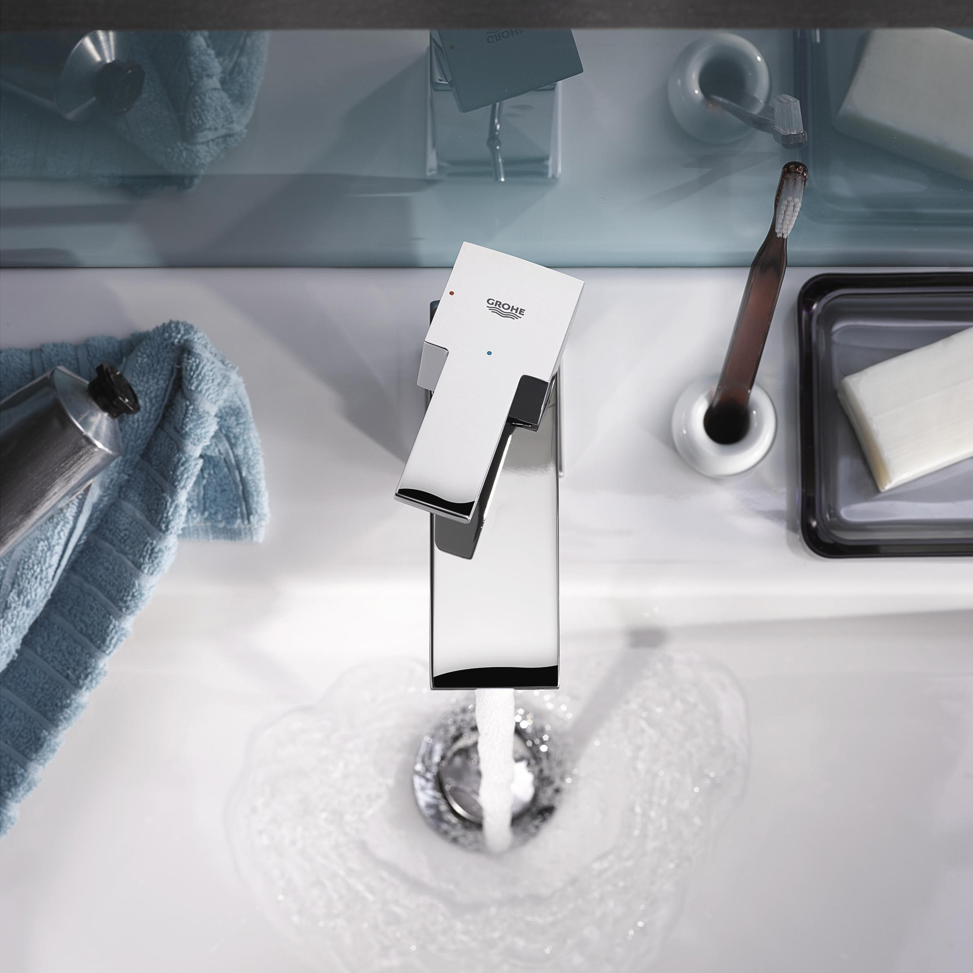 фото Смеситель для раковины grohe sail cube