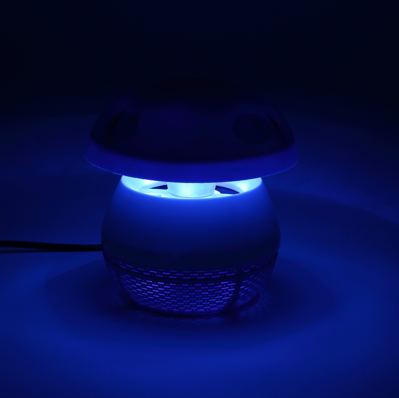 Противомоскитная ультрафиолетовая лампа (голубой) ЭРА ERAMF-04 - фото 3