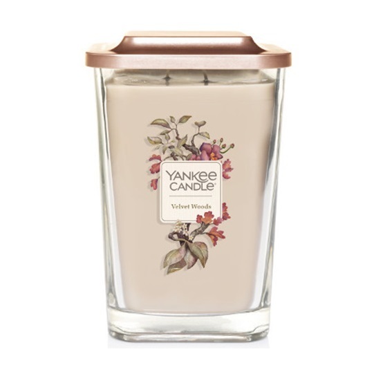 фото Свеча ароматическая yankee candle elevation бархатный лес