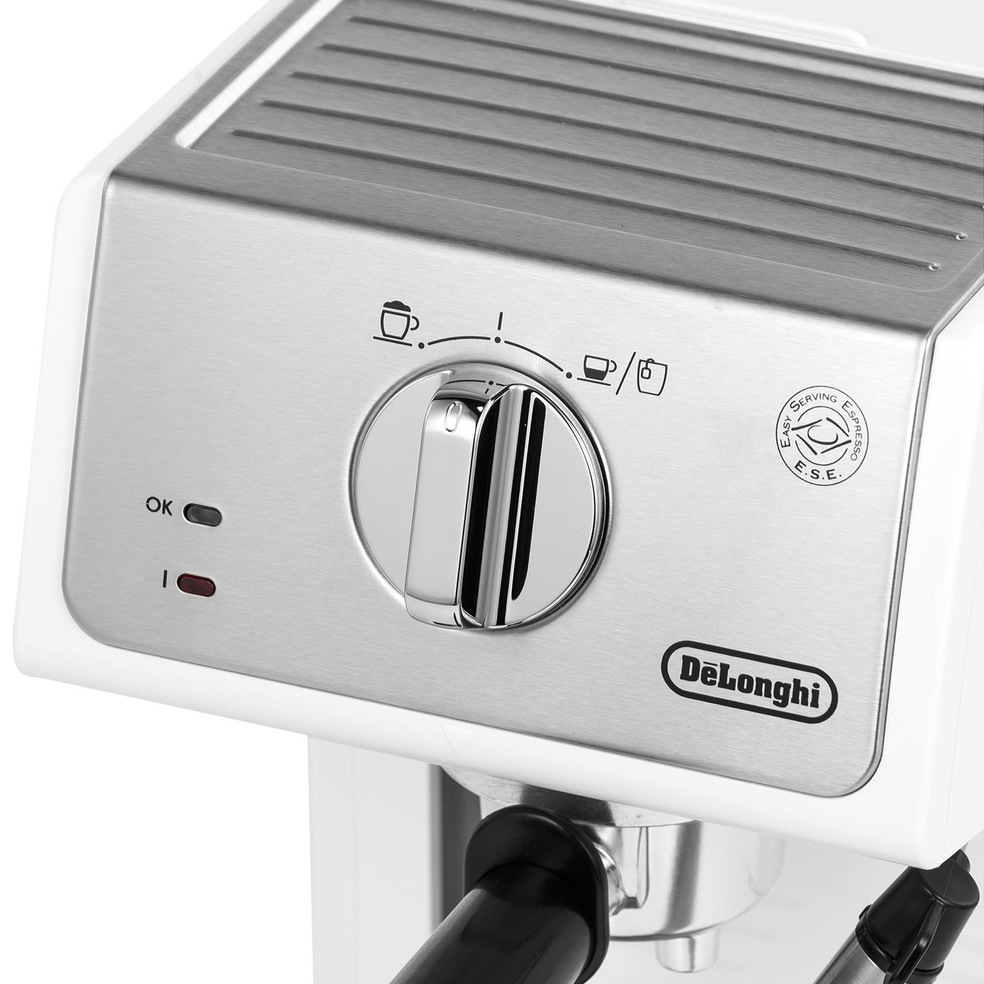 Кофеварка DeLonghi ECP33.21.W