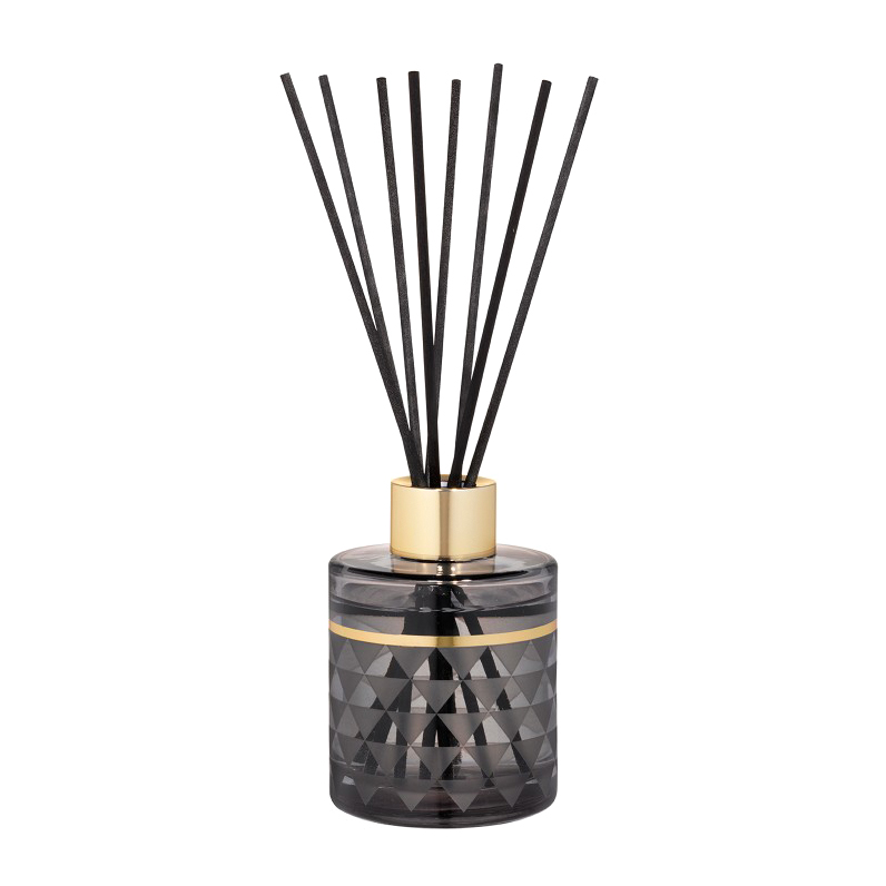 

Аромадиффузор Maison Berger Грани дымчатый Лаванда и кедр 115 мл