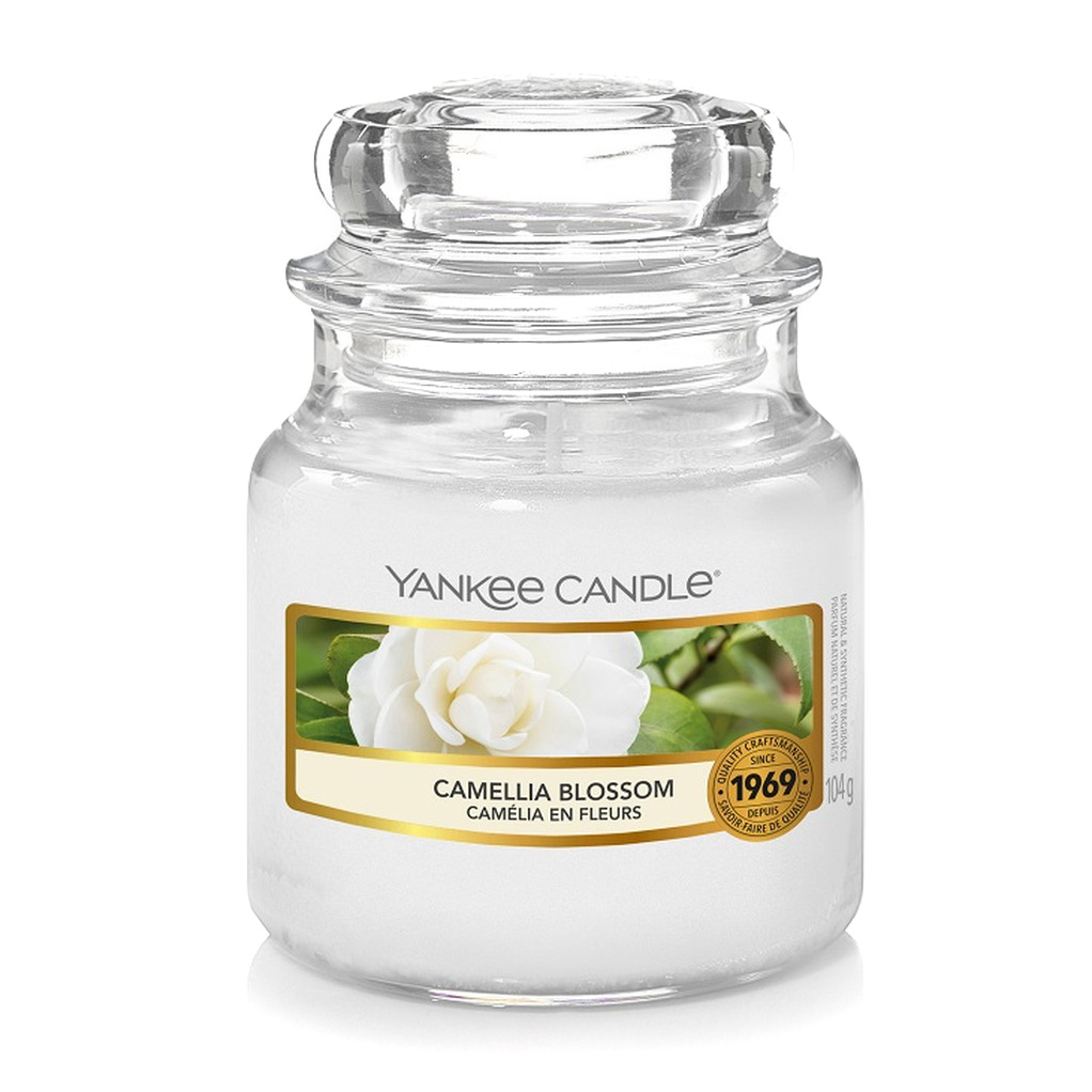 фото Свеча малая yankee candle цветок камелии