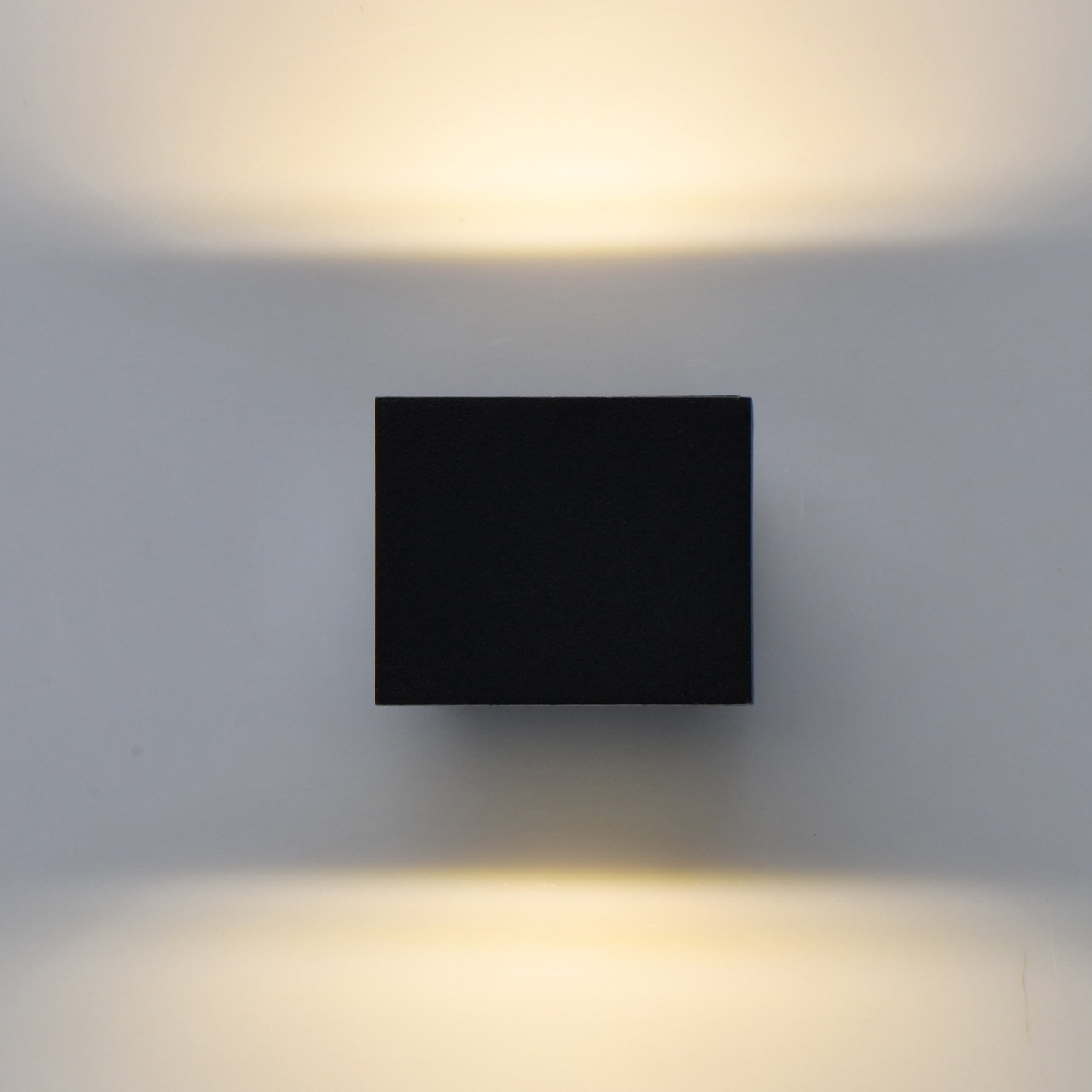 Светильник De markt 807022901 2/4w led ip44, цвет черный - фото 2