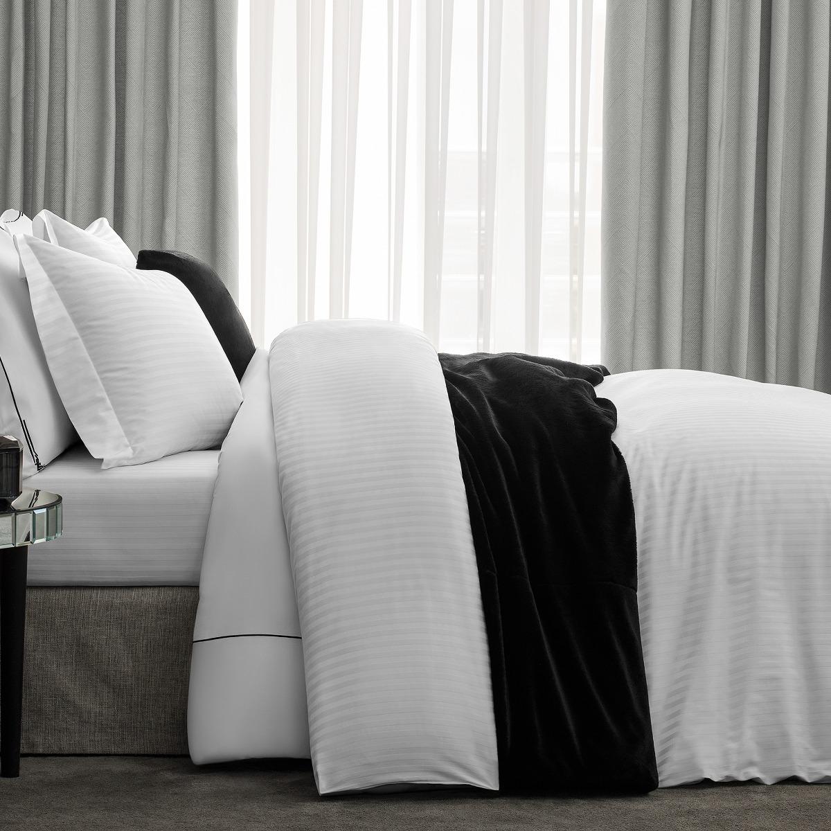 Комплект постельного белья Togas Кирос Двуспальный кинг сайз белый, размер Двуспальный евро - фото 2