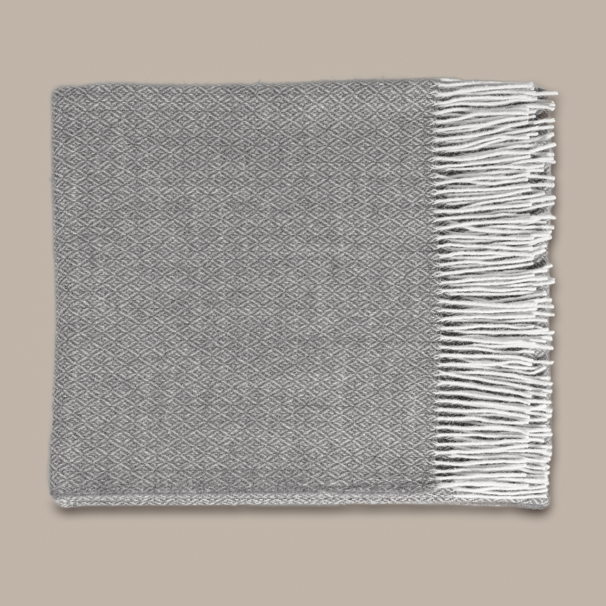 Плед Estia Патино белый с серым 140х200 см, цвет серый - фото 3