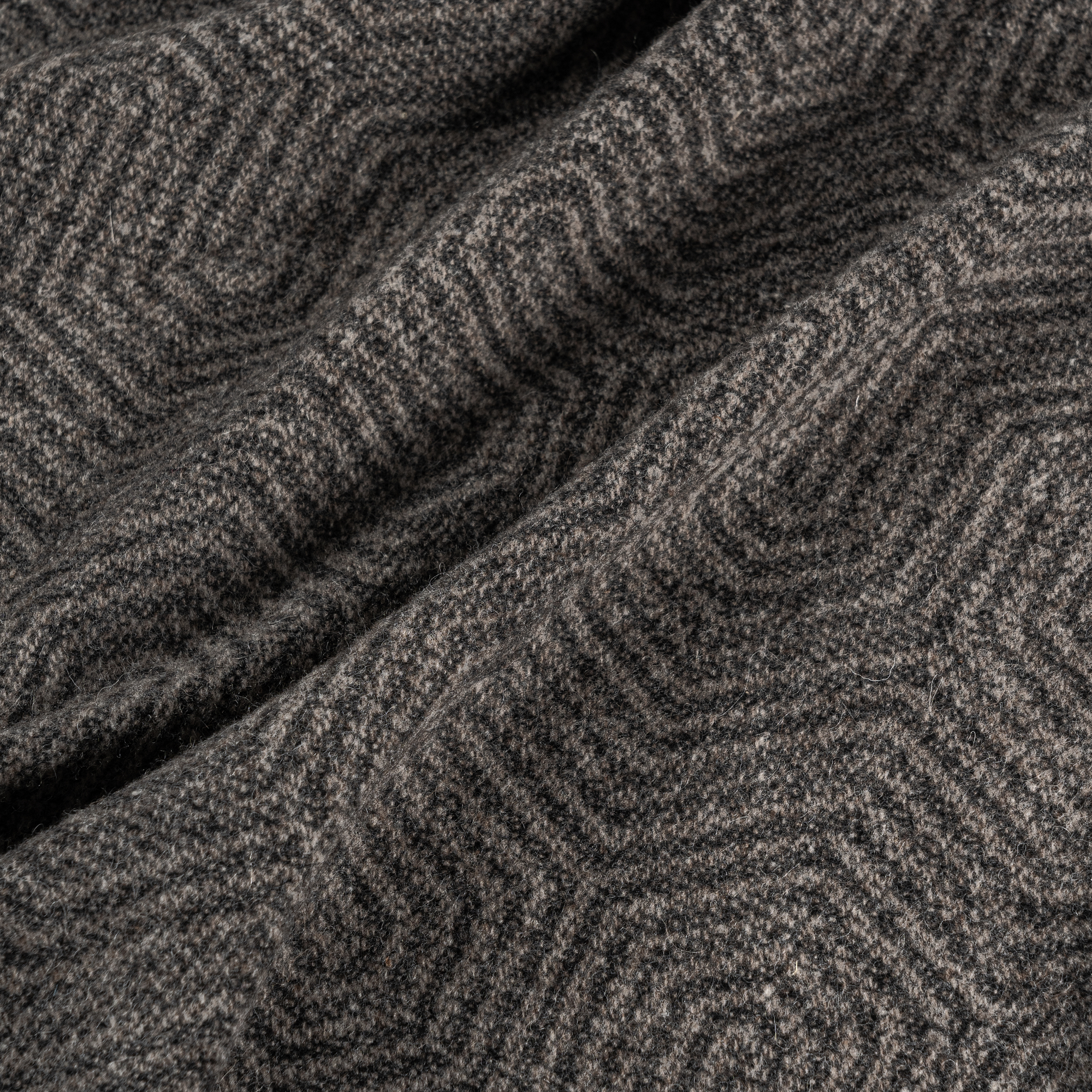 Плед Estia Грейди Серый с тёмно-коричневым 140х200 см, цвет тёмно-коричневый - фото 4
