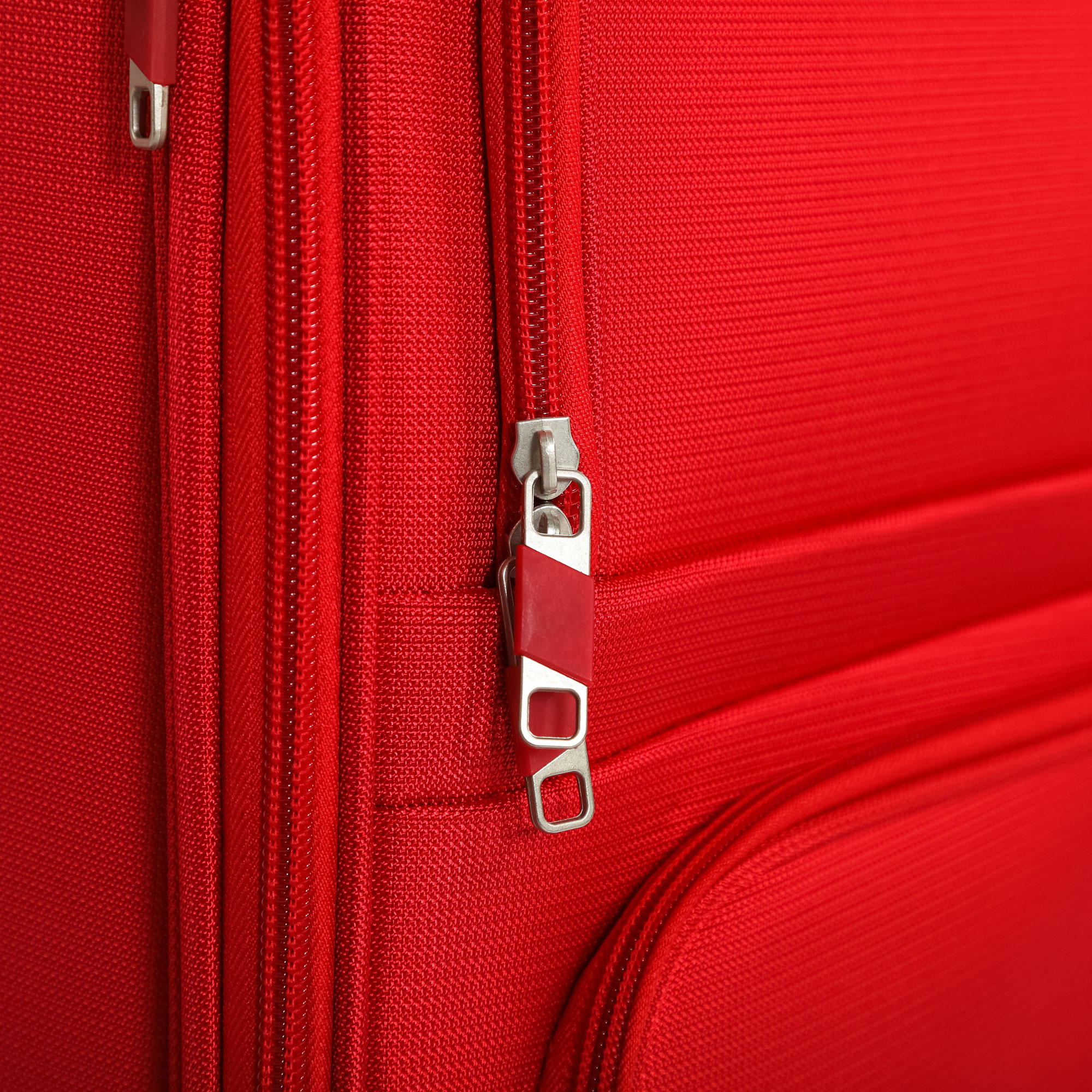 Чемодан красный Travelink ультралегкий S 36x22x55 см, размер S - фото 13