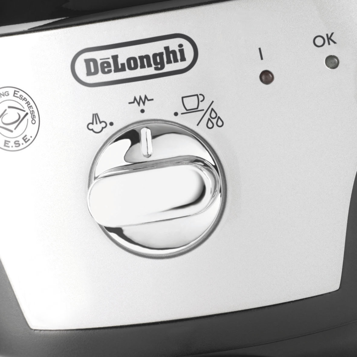 Кофеварка Delonghi EC221.B