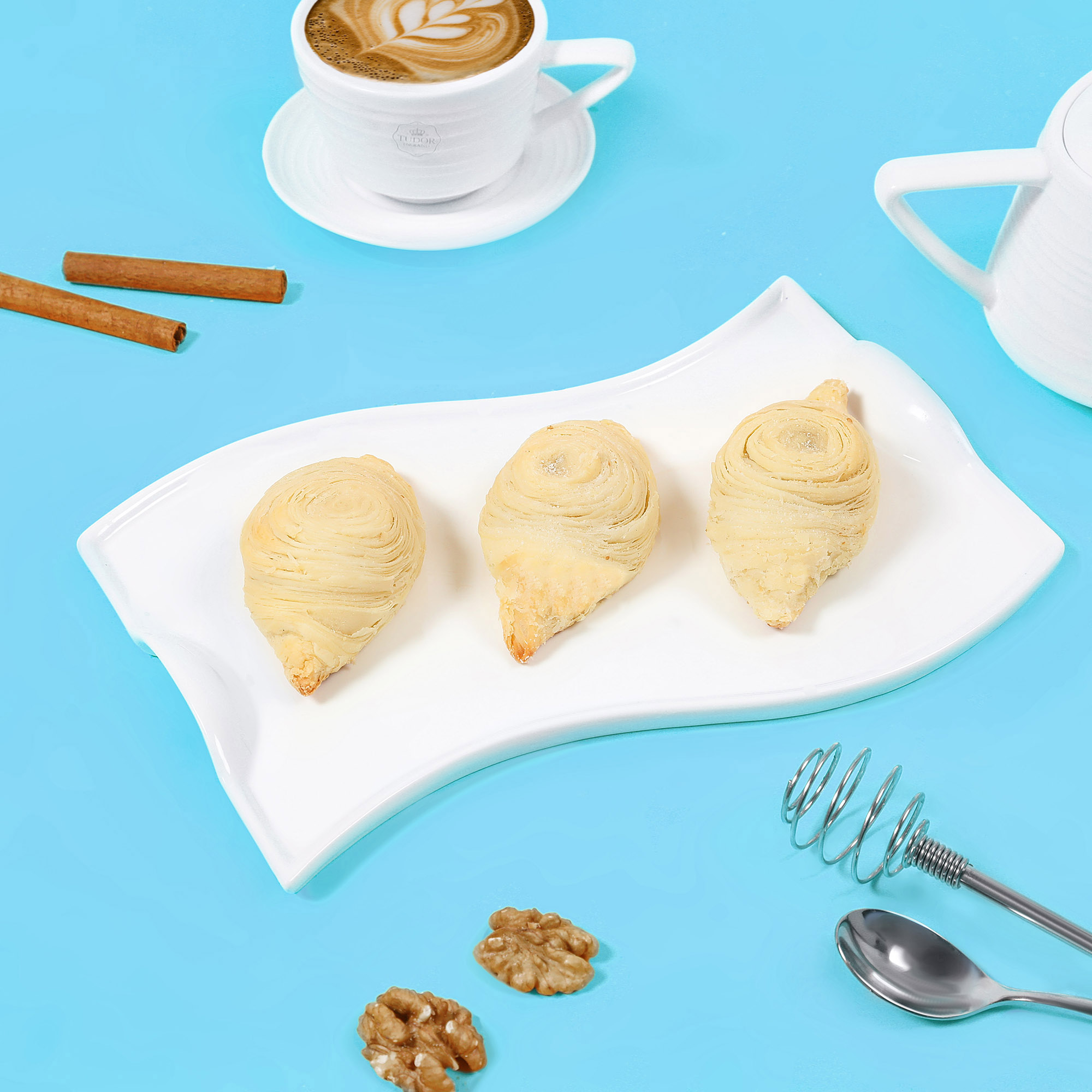 Восточные сладости Бадам-Бура кг 1590₽